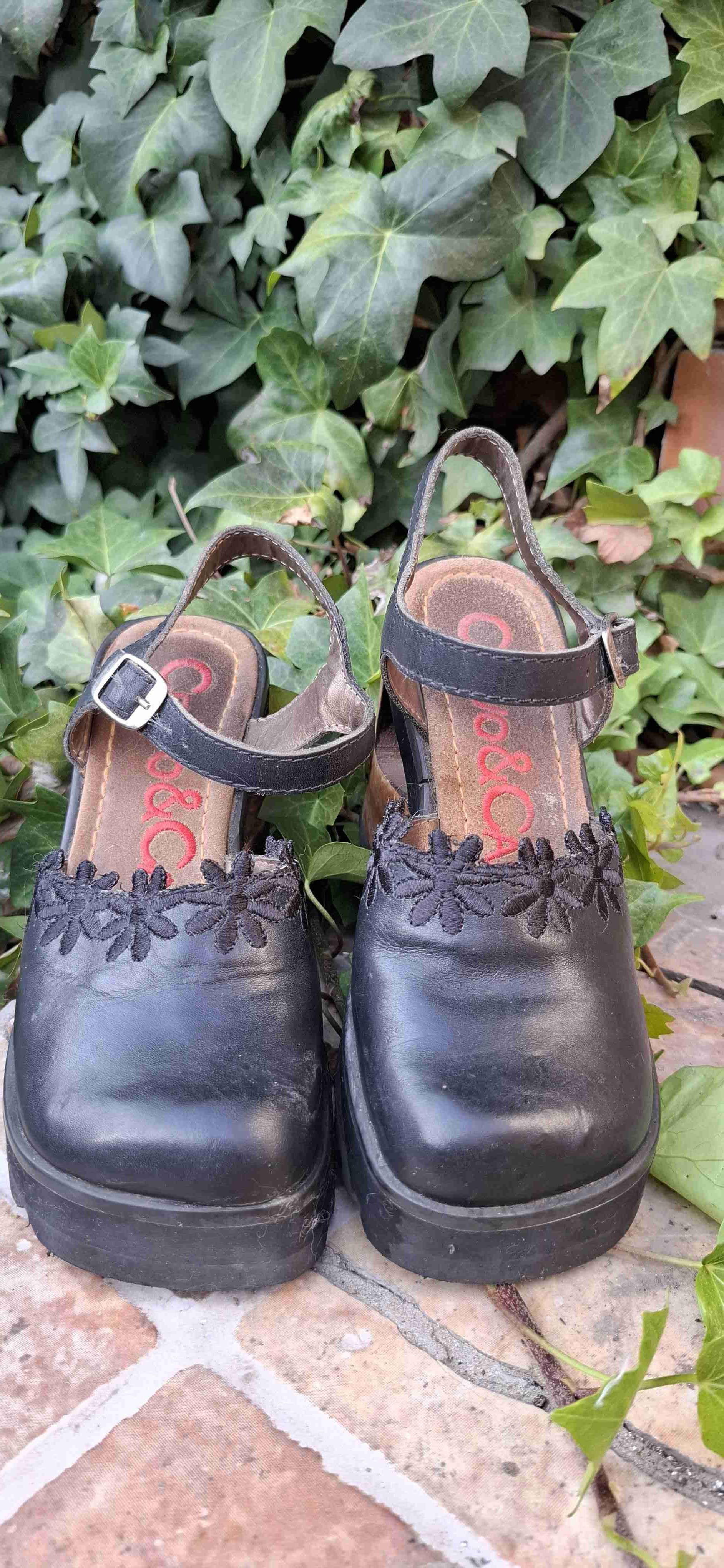 Sandalias de cuero con tacón - 2