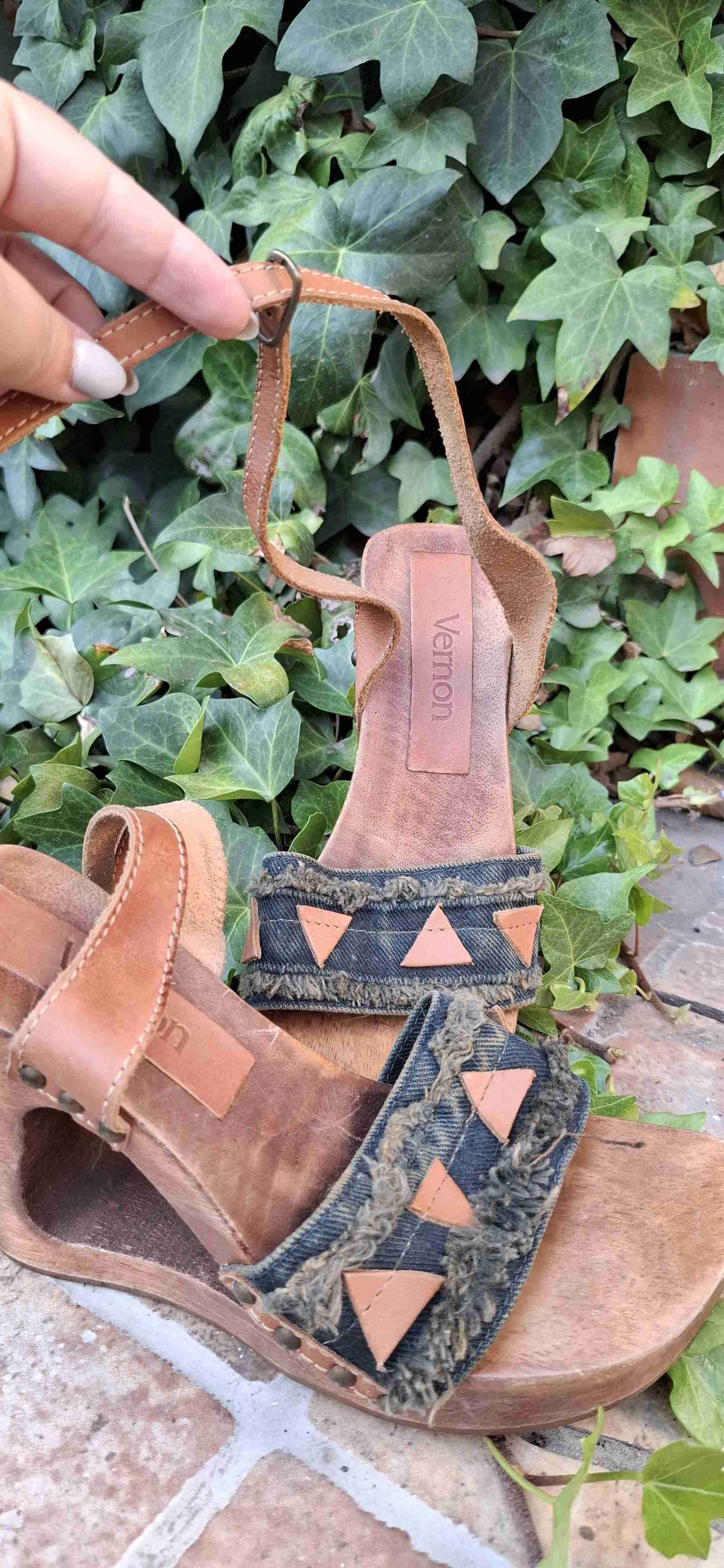 Sandalias marrón de plataforma - miniatura 3