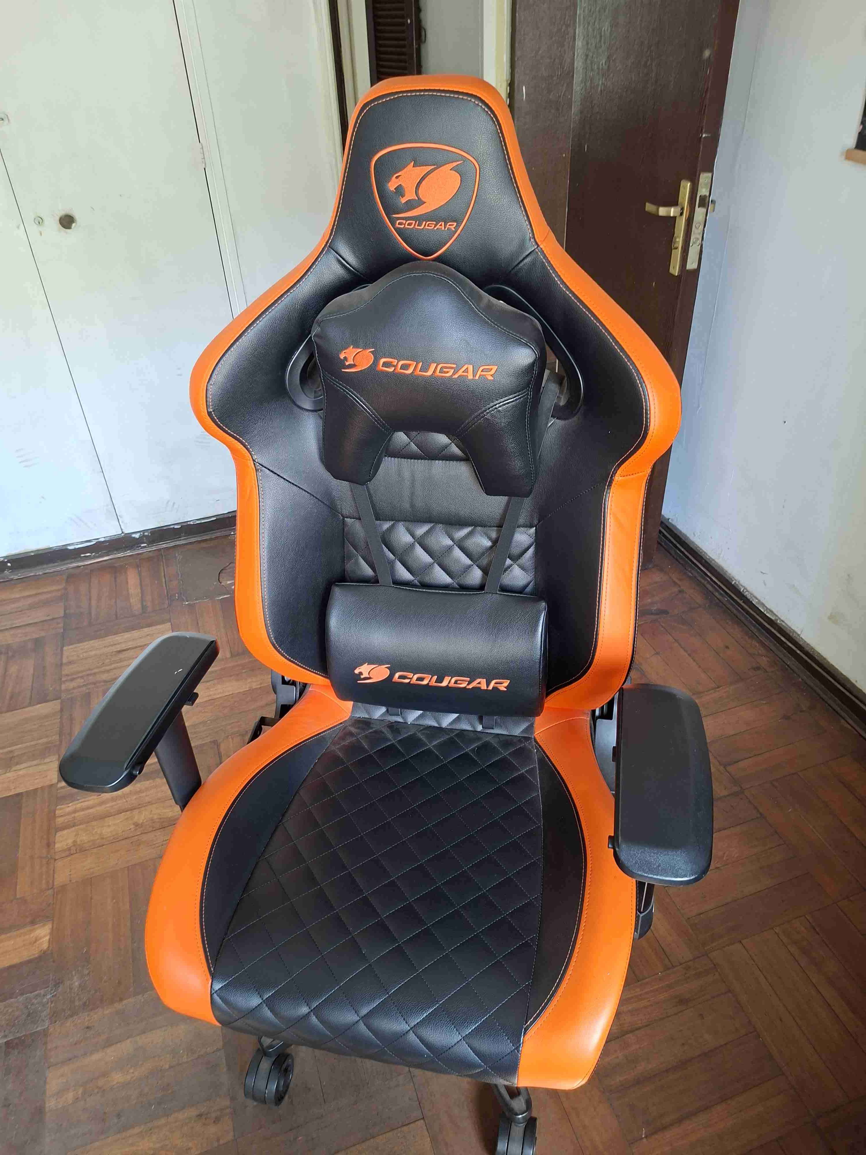 Silla gamer Cougar armour titan