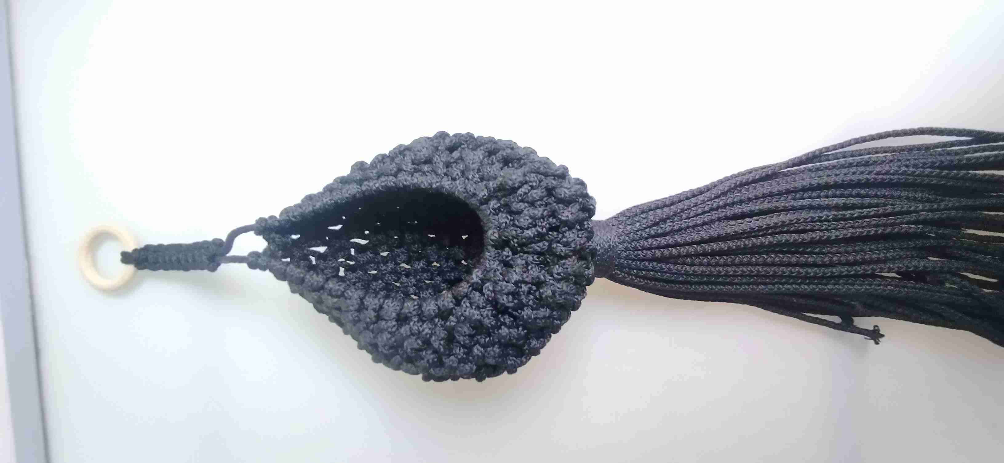 Macetero colgante de macramé negro - miniatura 2