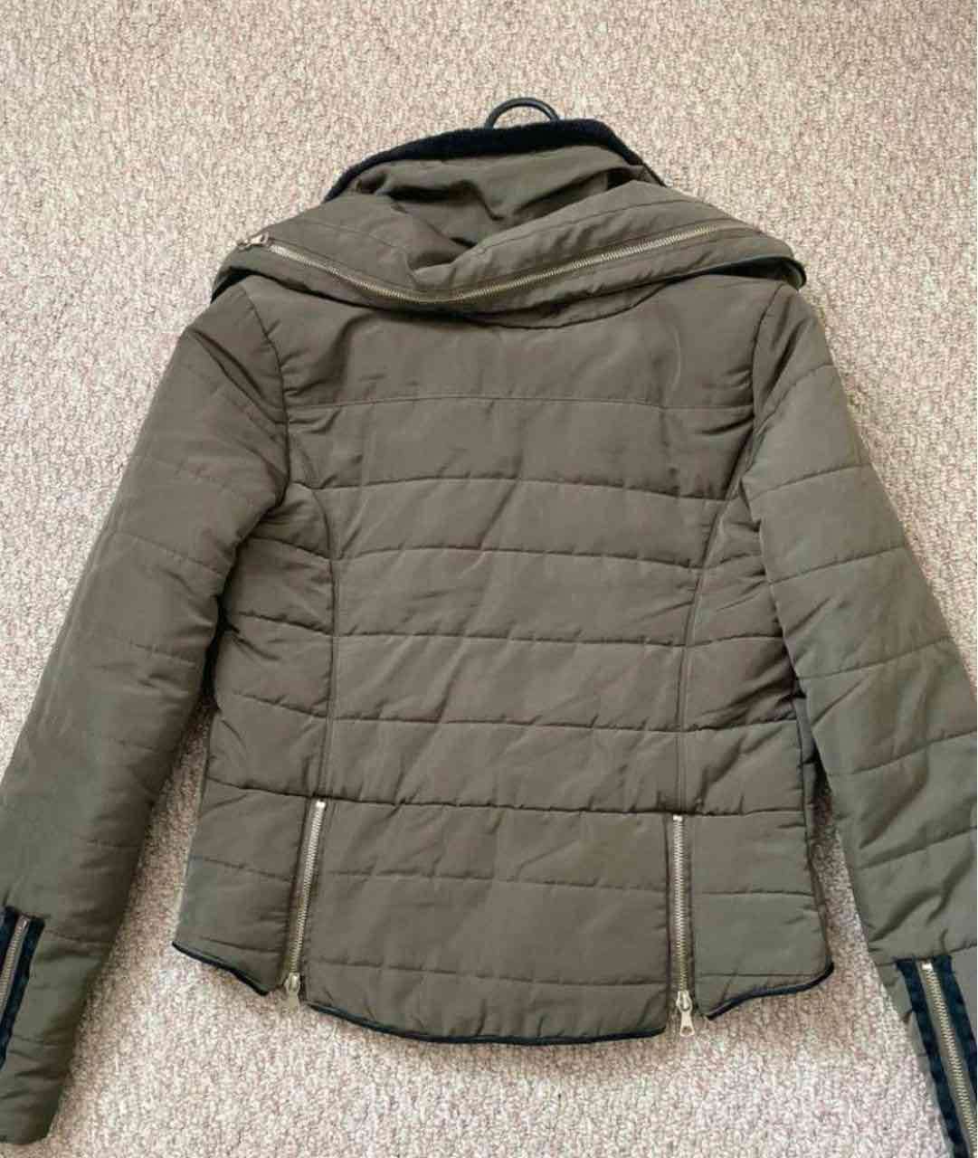 Chaqueta acolchada verde mujer - miniatura 2