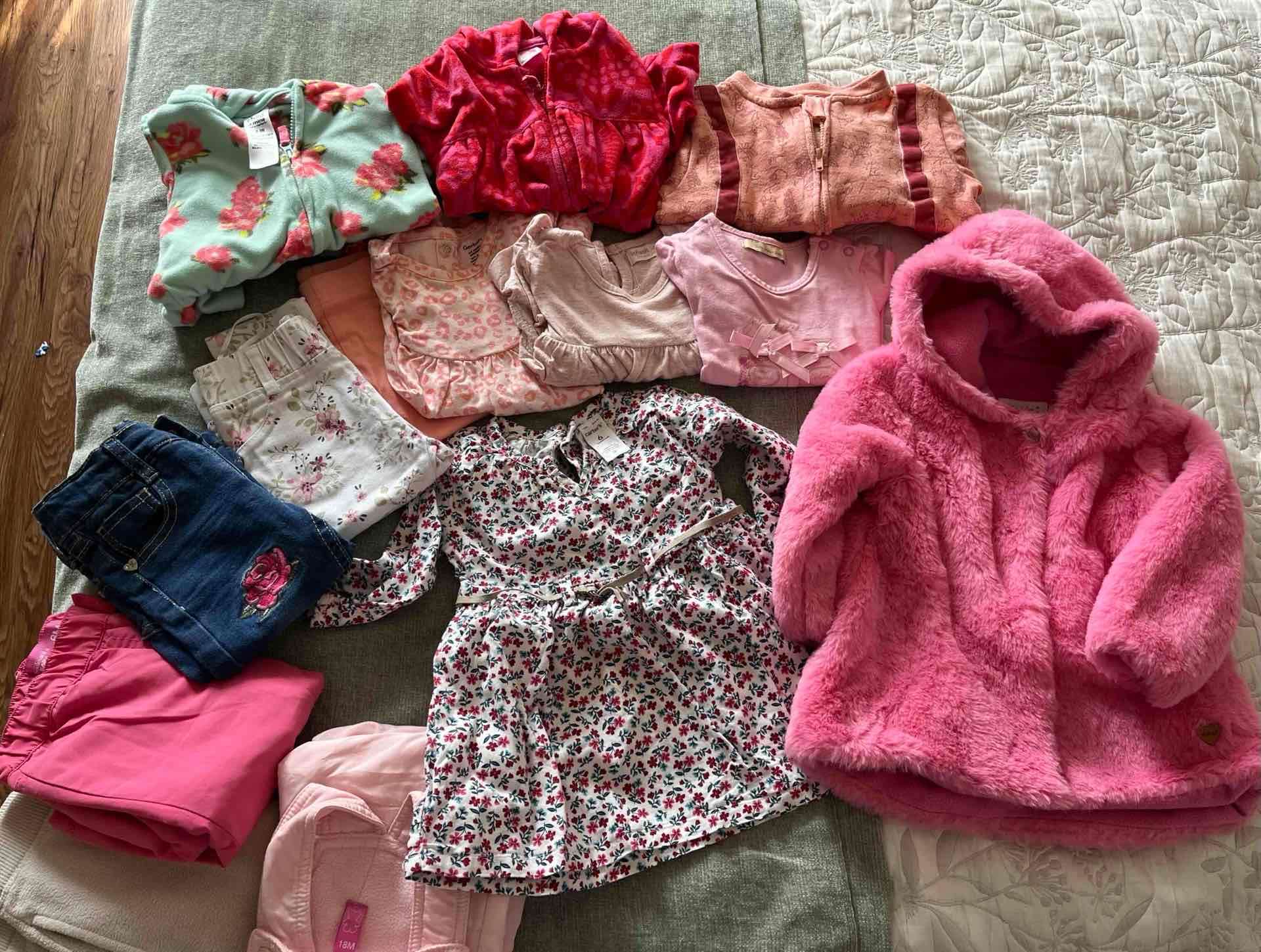 Ropa de niña, abrigo y vestido Talla 6-9 meses - 1