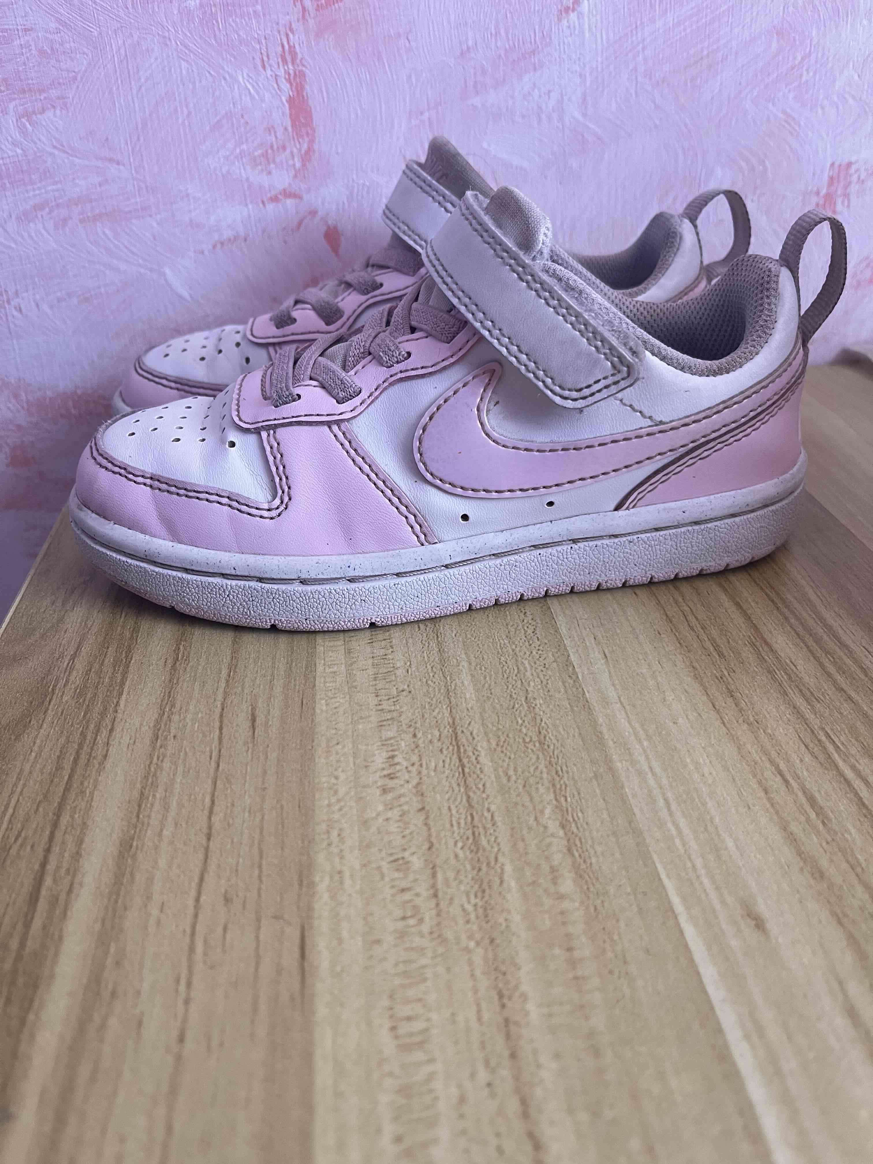 Zapatillas Nike rosadas para niña - miniatura 2