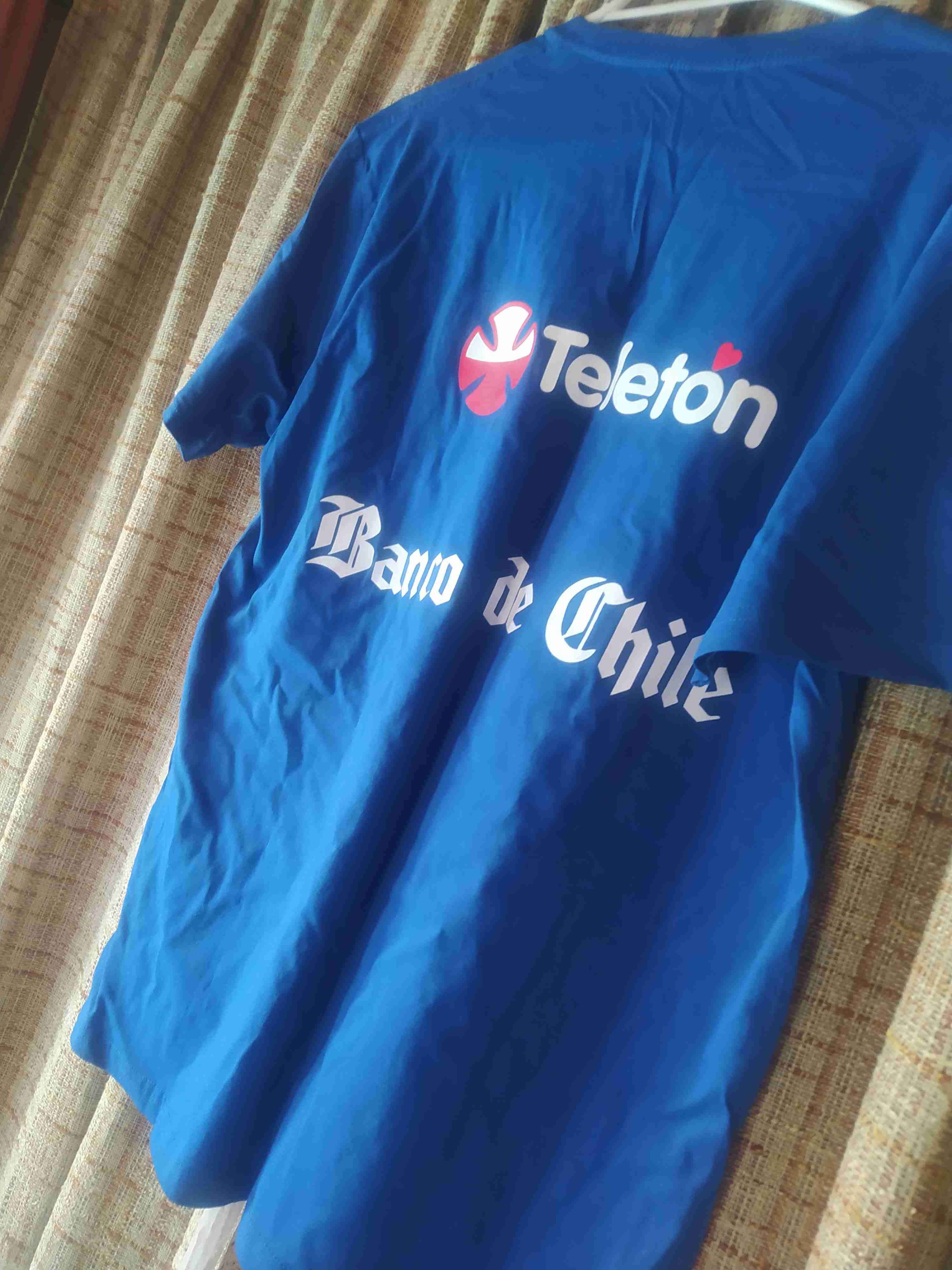 Polera azul Teleton Banco de Chile - 2