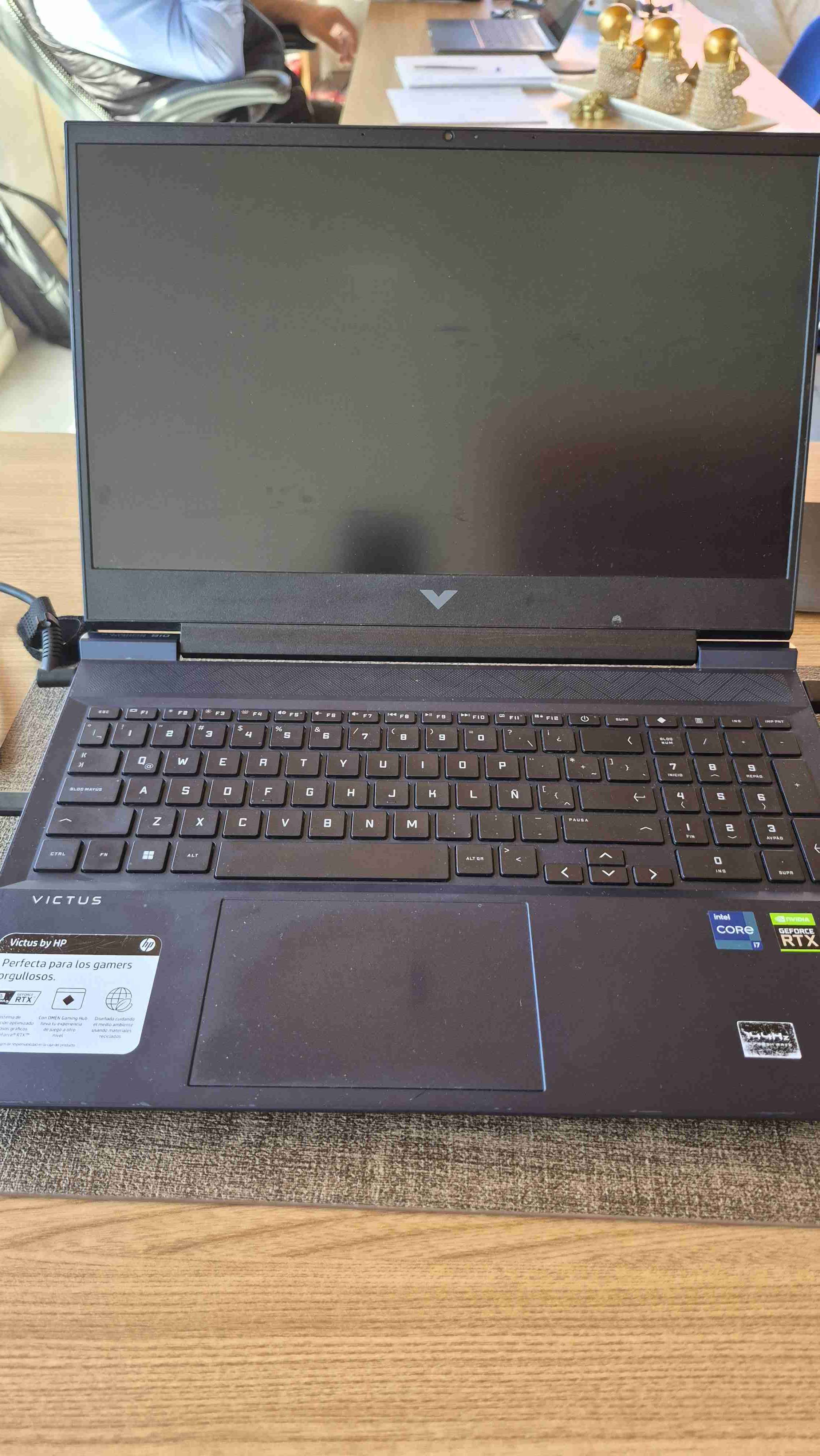 Notebook HP Victus i7 RTX - miniatura 1