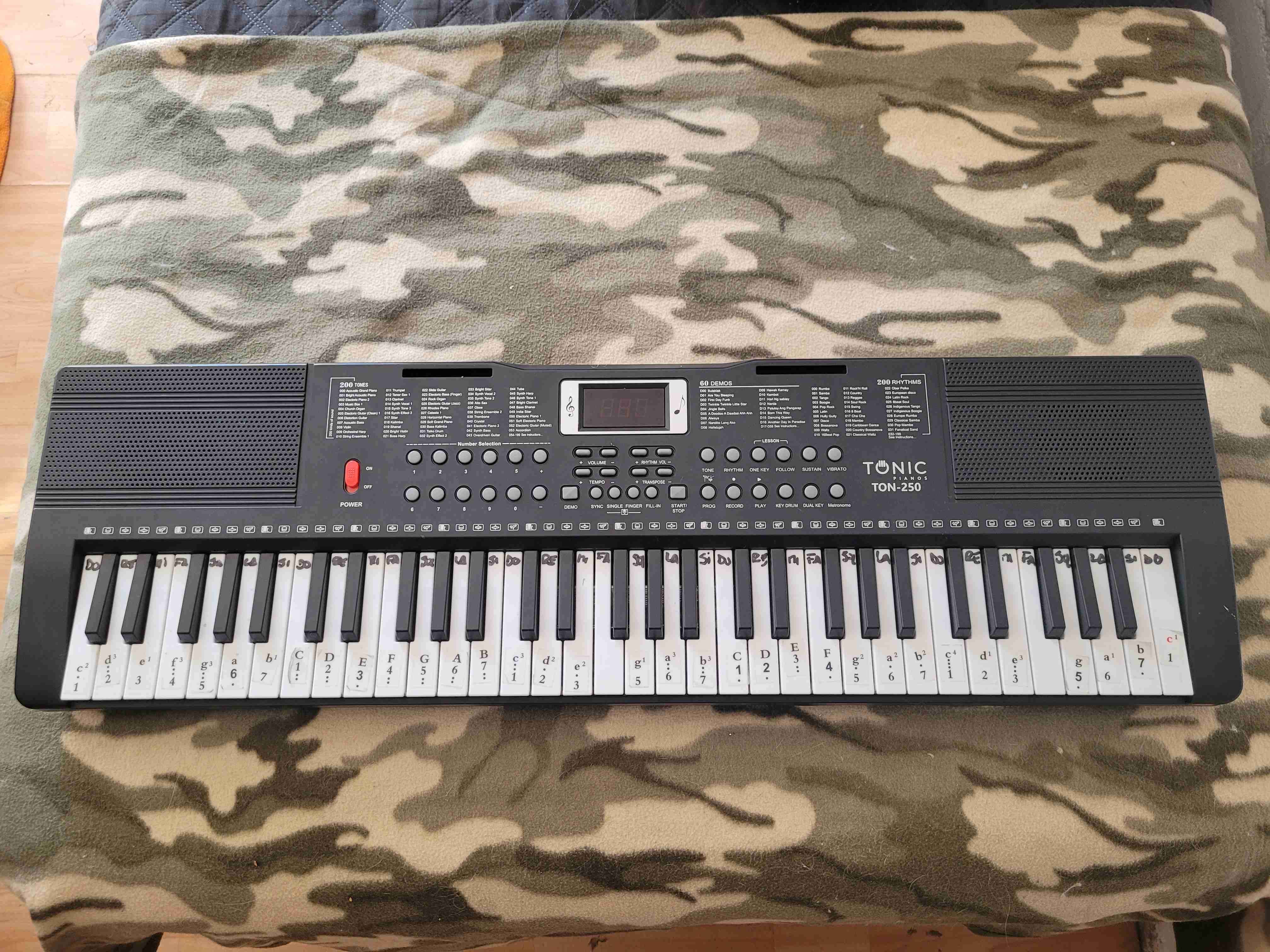 Teclado musical Tonic TON-250 - miniatura 1