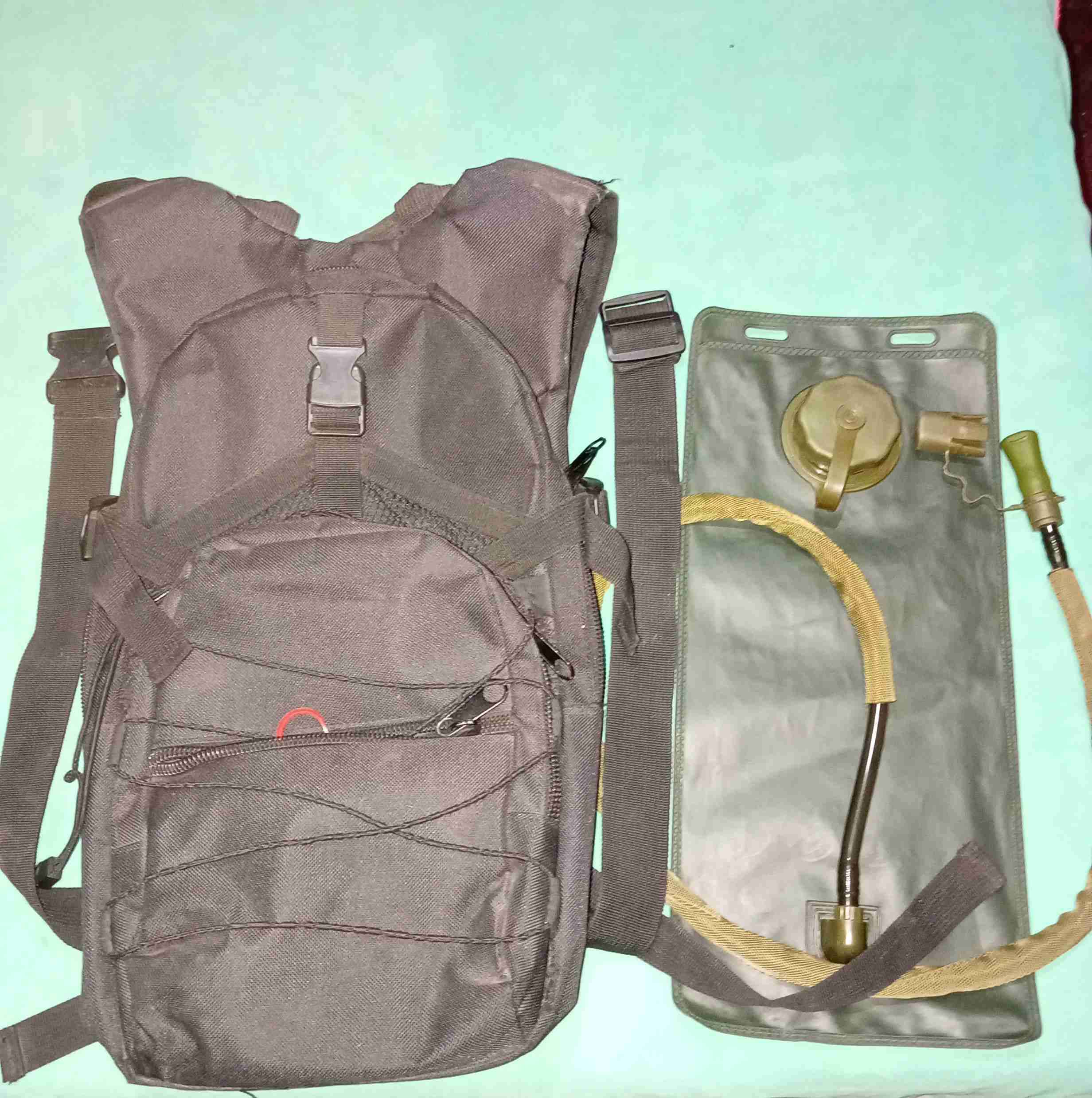 Mochila de hidratación negra