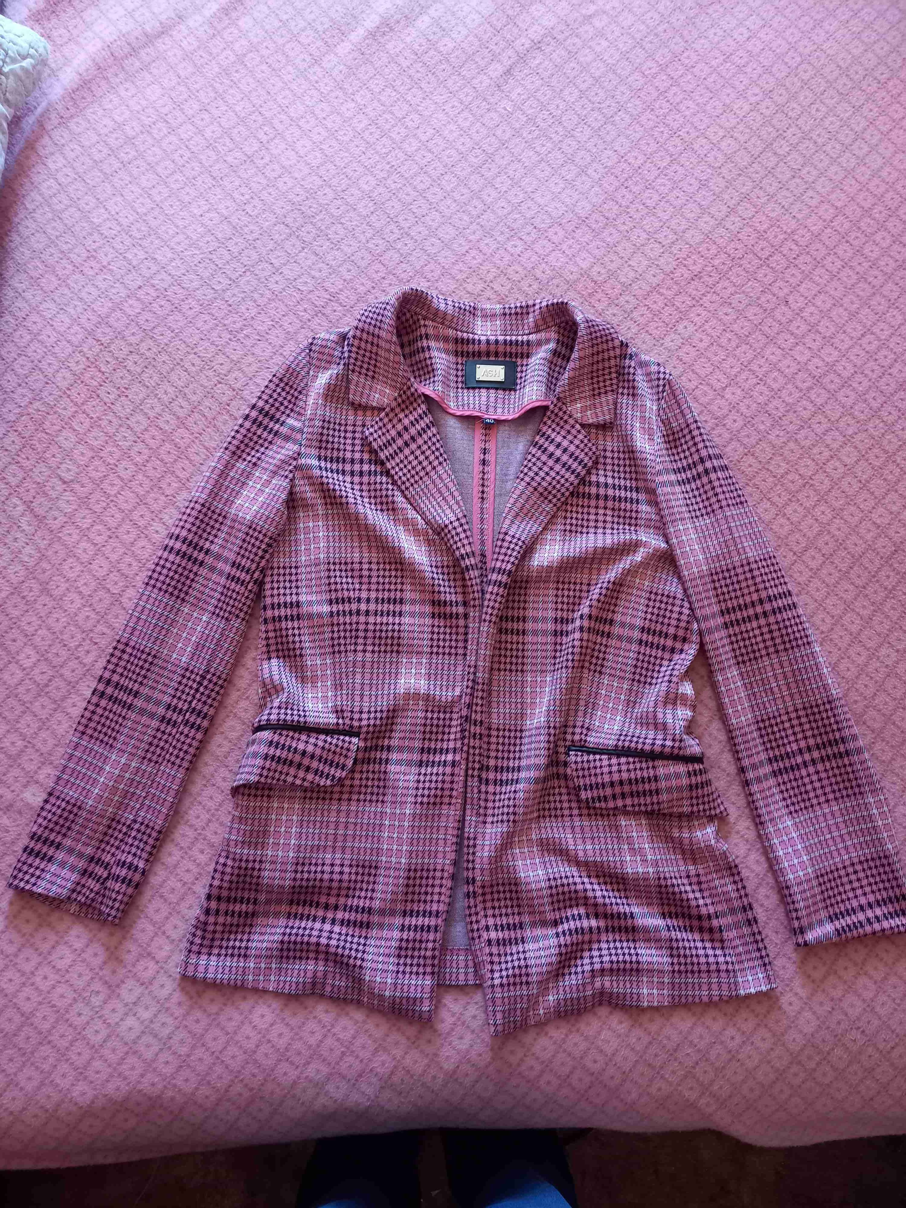 Blazer de cuadros rosado