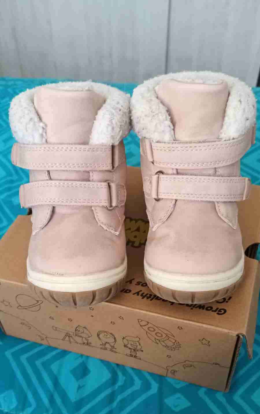 Botines rosados para niña - miniatura 3