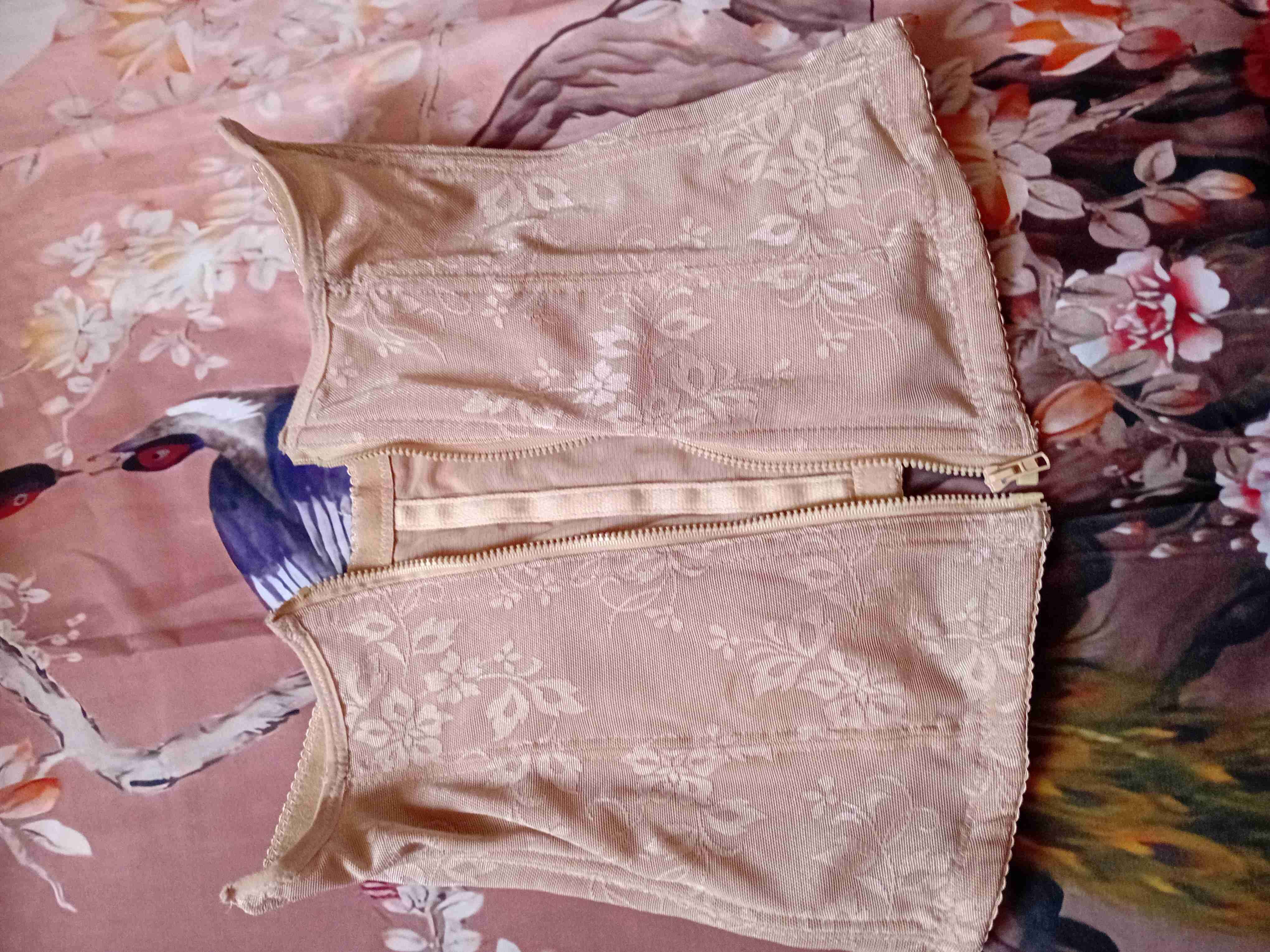 Corset beige con diseño floral - miniatura 2