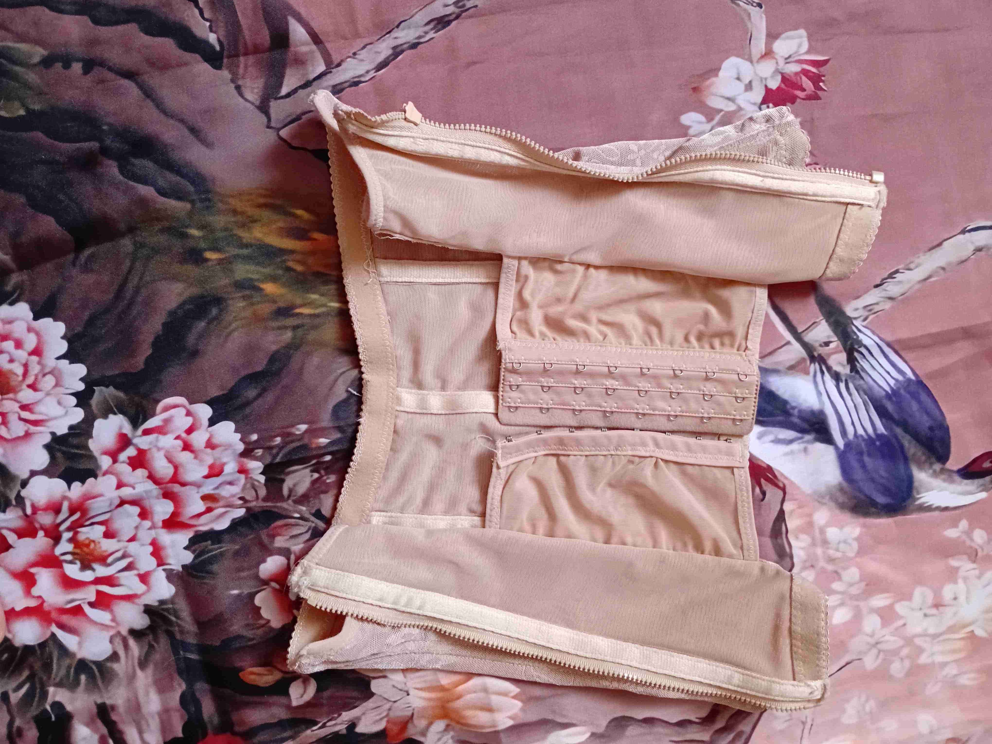 Corset beige con diseño floral - miniatura 3