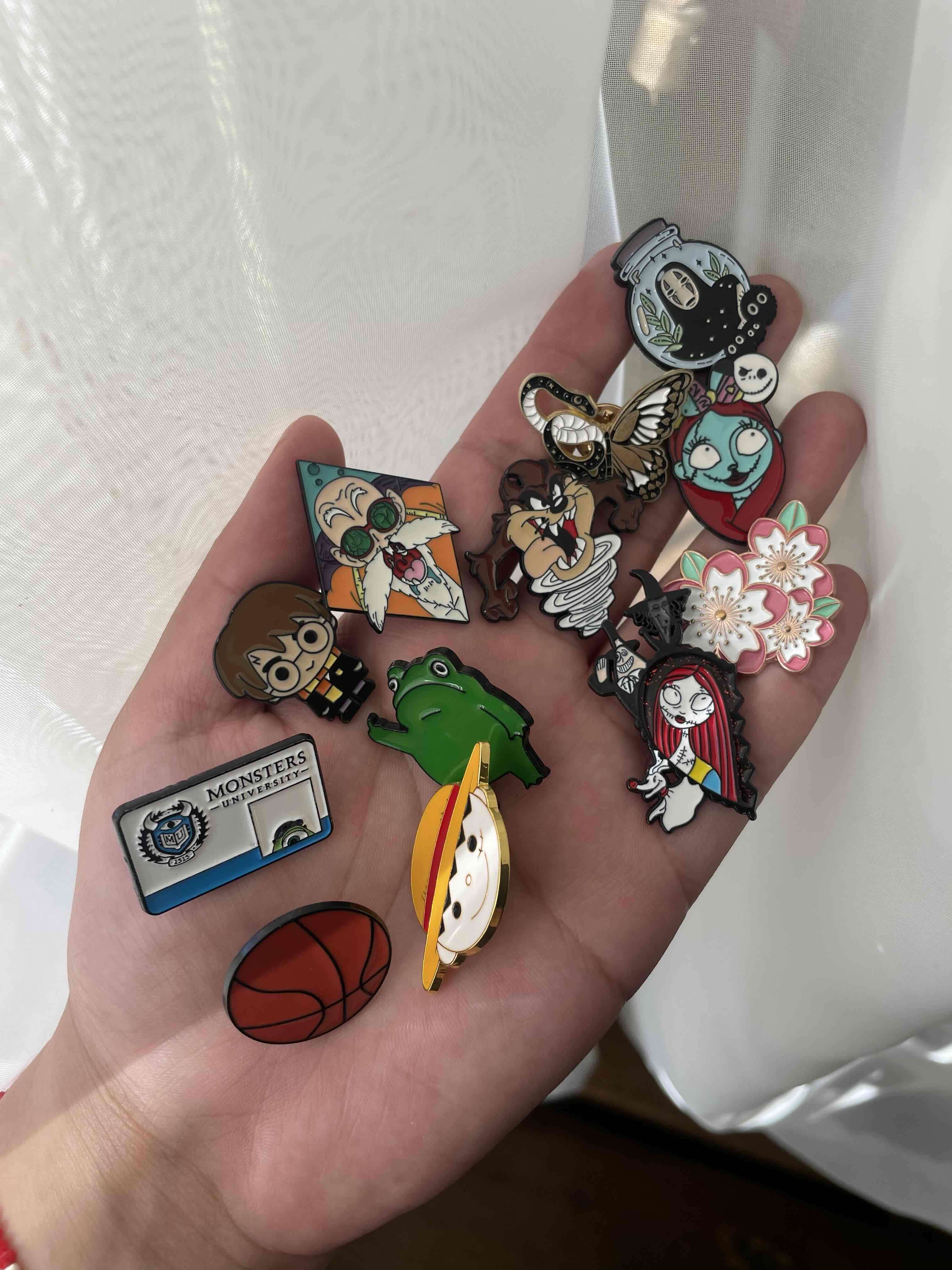 Set de pines variados - 3