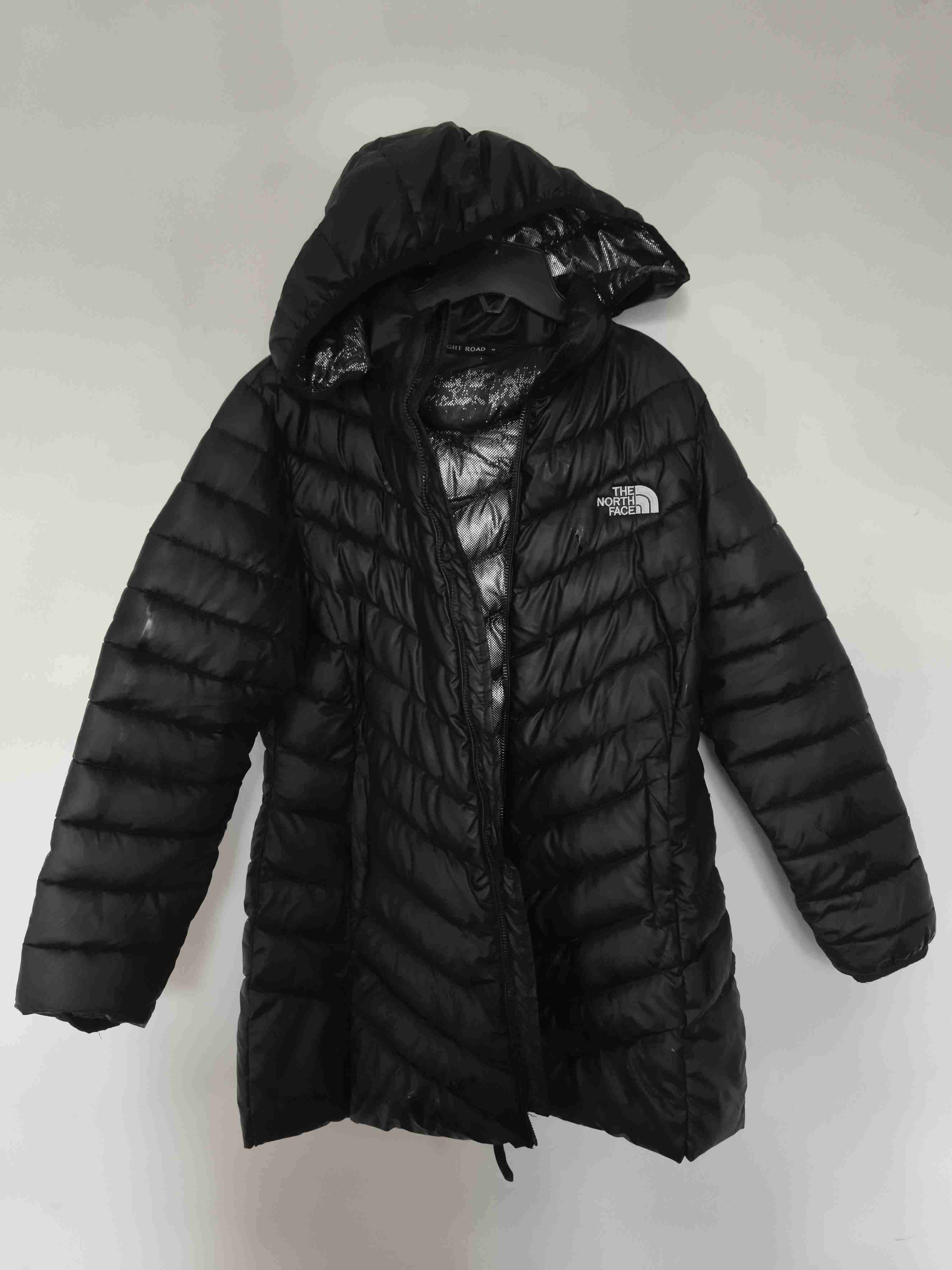Parka negra Estilo The North Face - miniatura 4