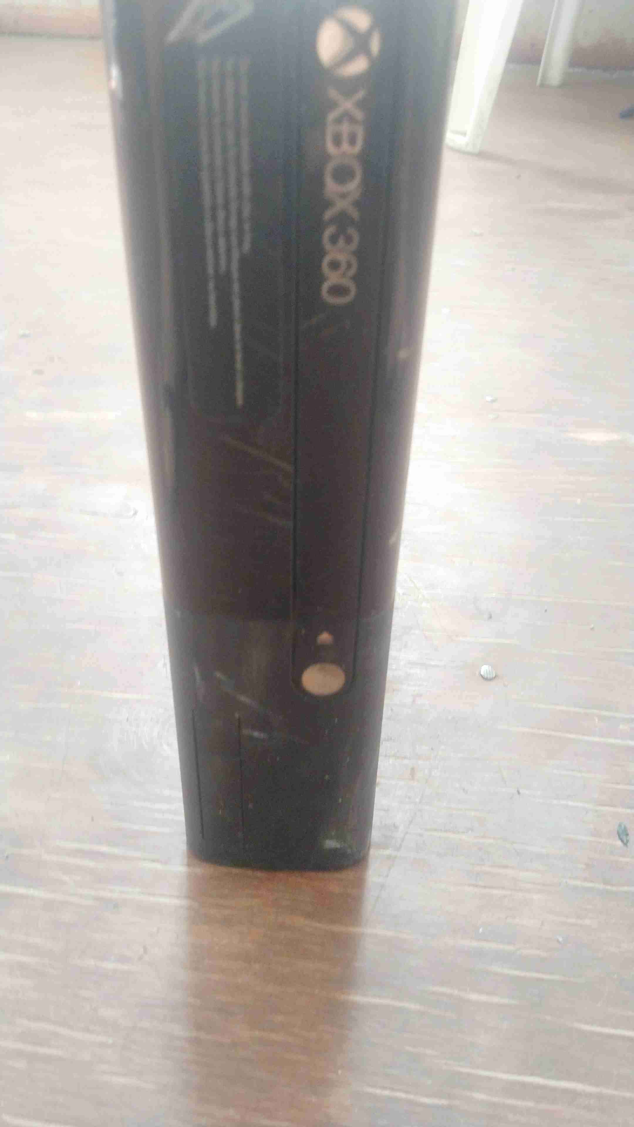 Consola Xbox 360 E usada - miniatura 2