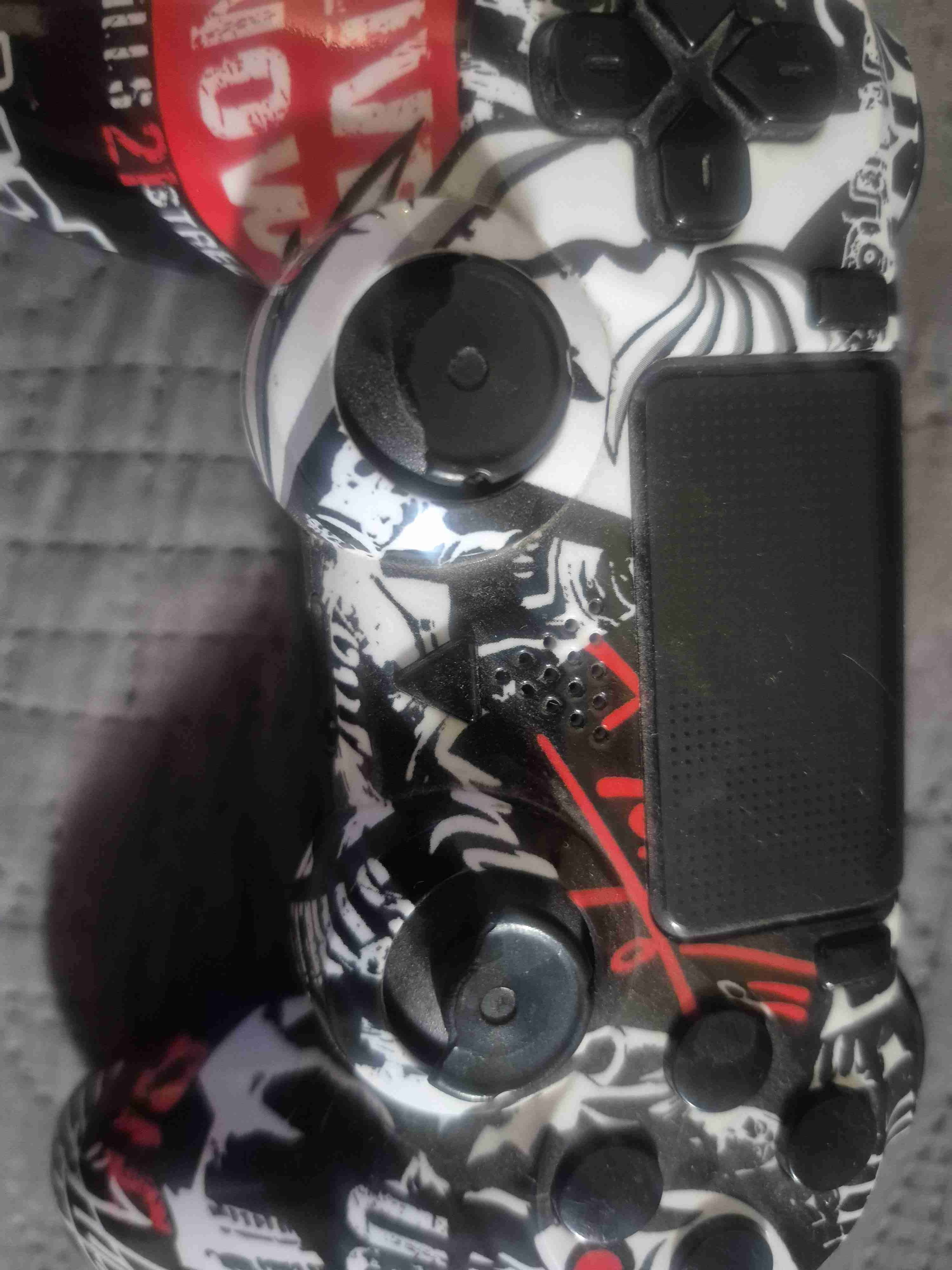 Consola de videojuegos con controles - miniatura 4