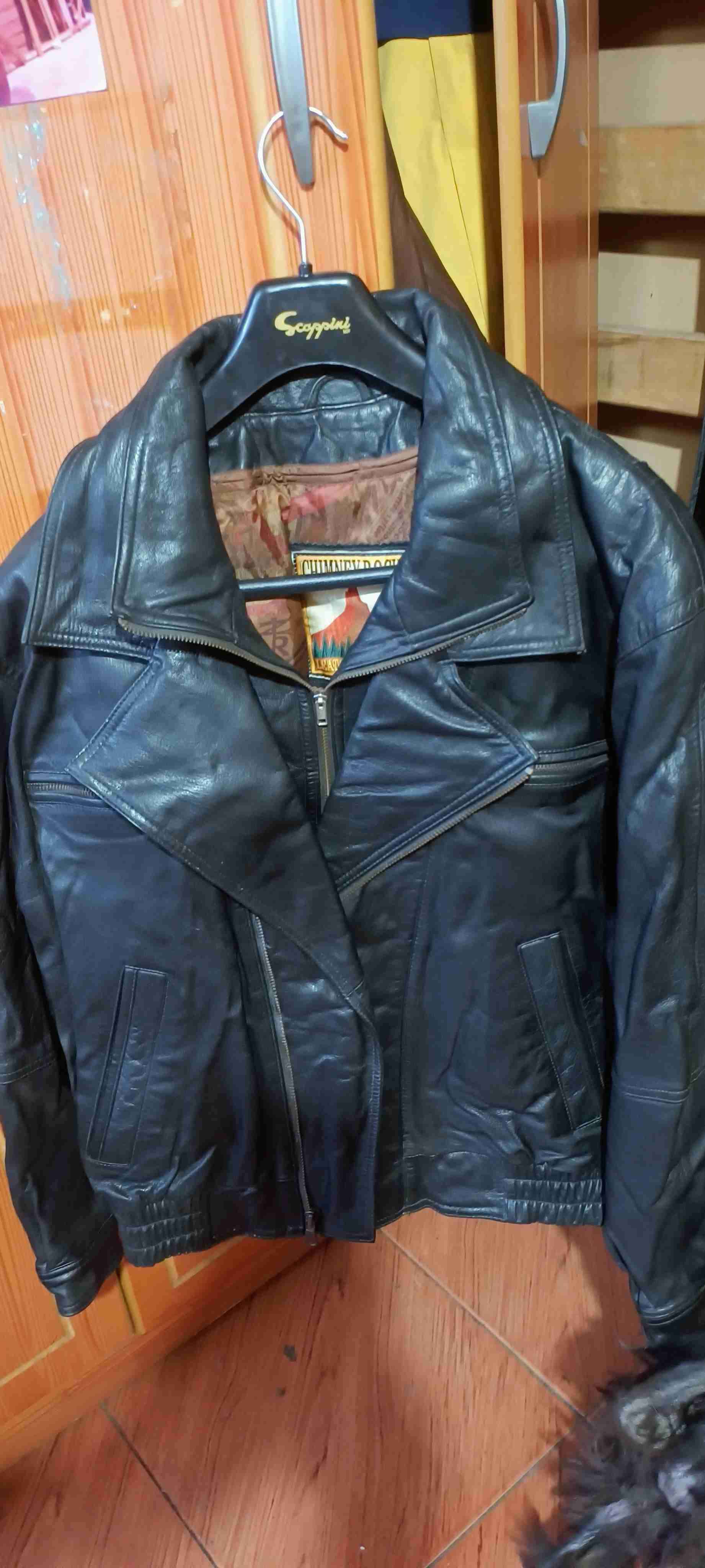 Chaqueta de cuero negra - miniatura 1