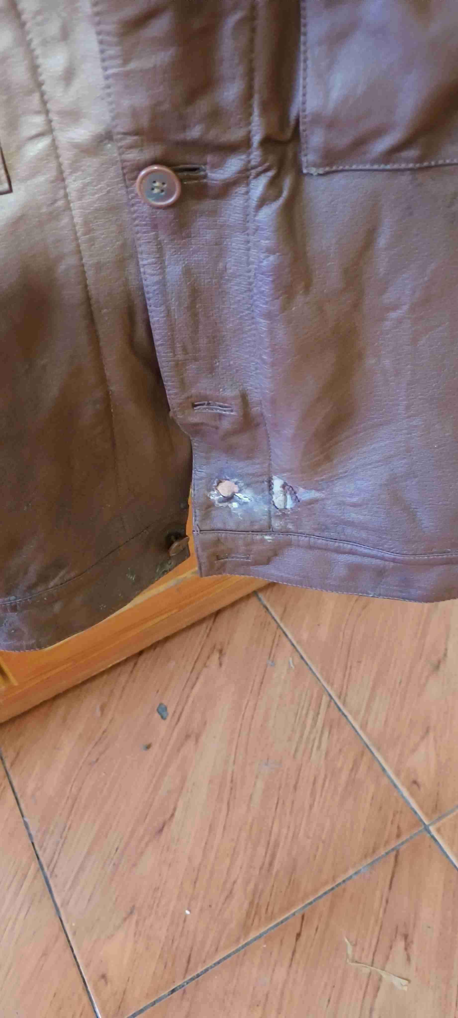 Chaqueta de cuero negra - miniatura 2