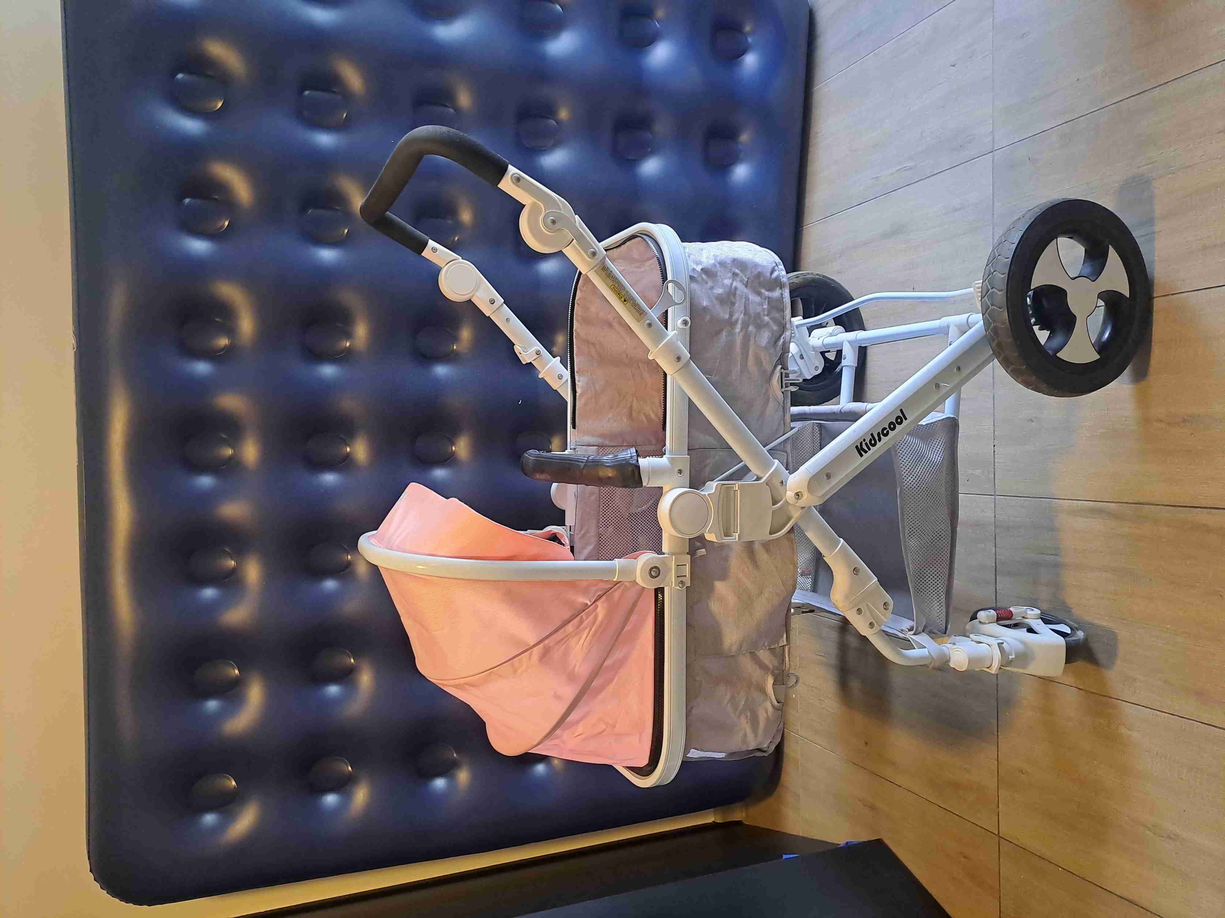 Coche de bebé rosa - miniatura 4