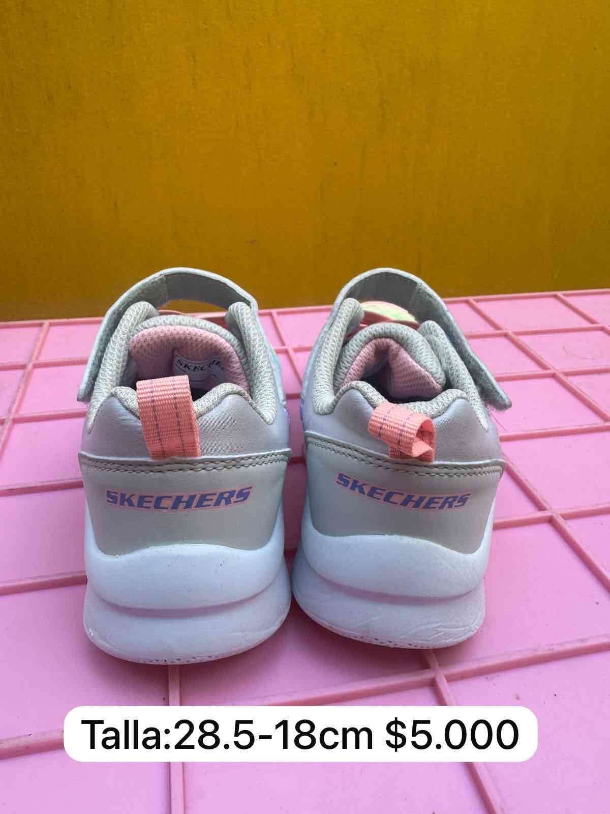 Zapatillas Skechers arcoíris niña - 3