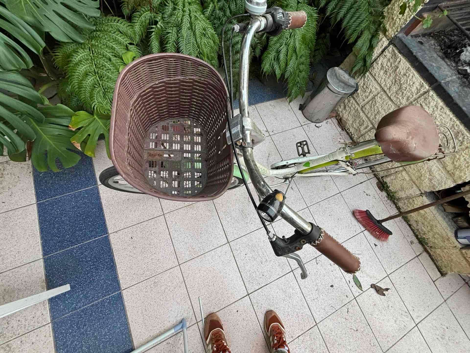 Bicicleta de paseo vintage - miniatura 2
