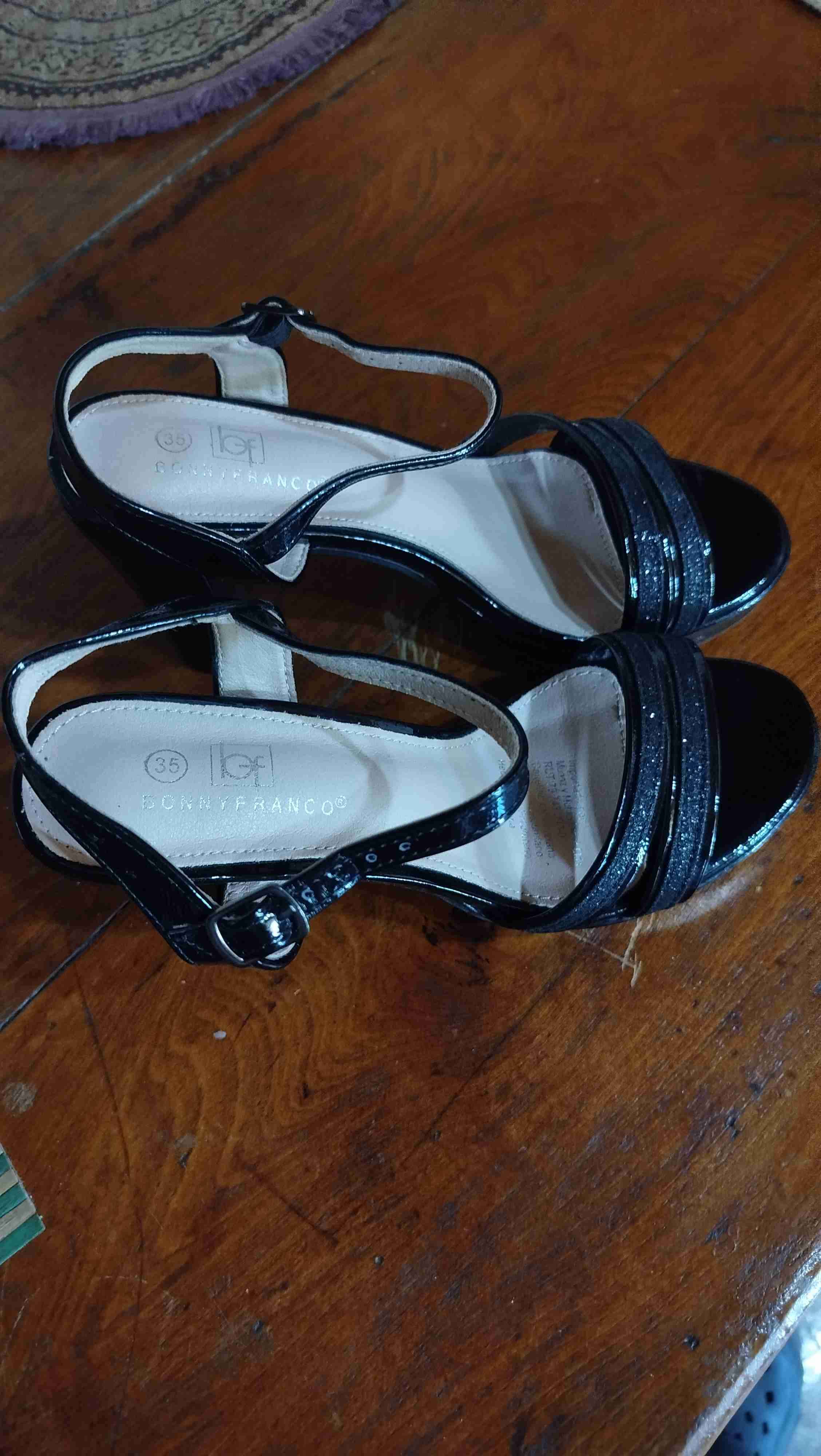 Sandalias de tacón negras - miniatura 2