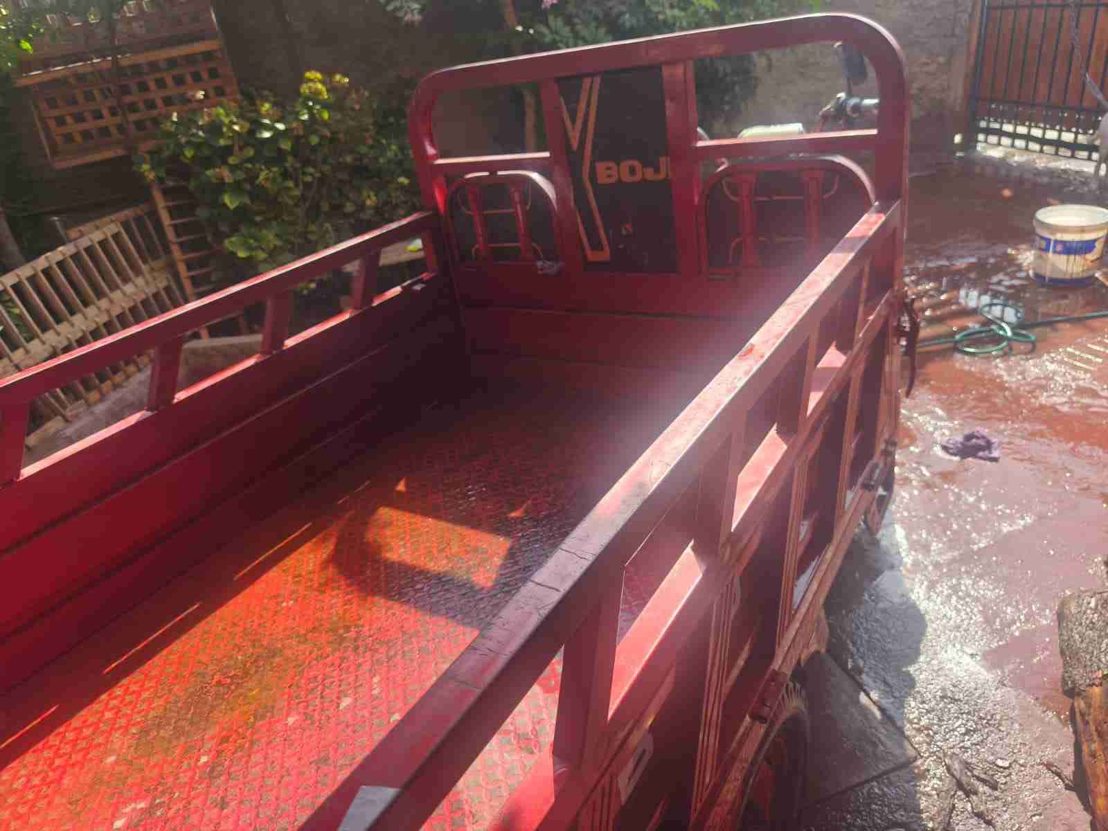 Carro de carga Boji rojo - miniatura 2