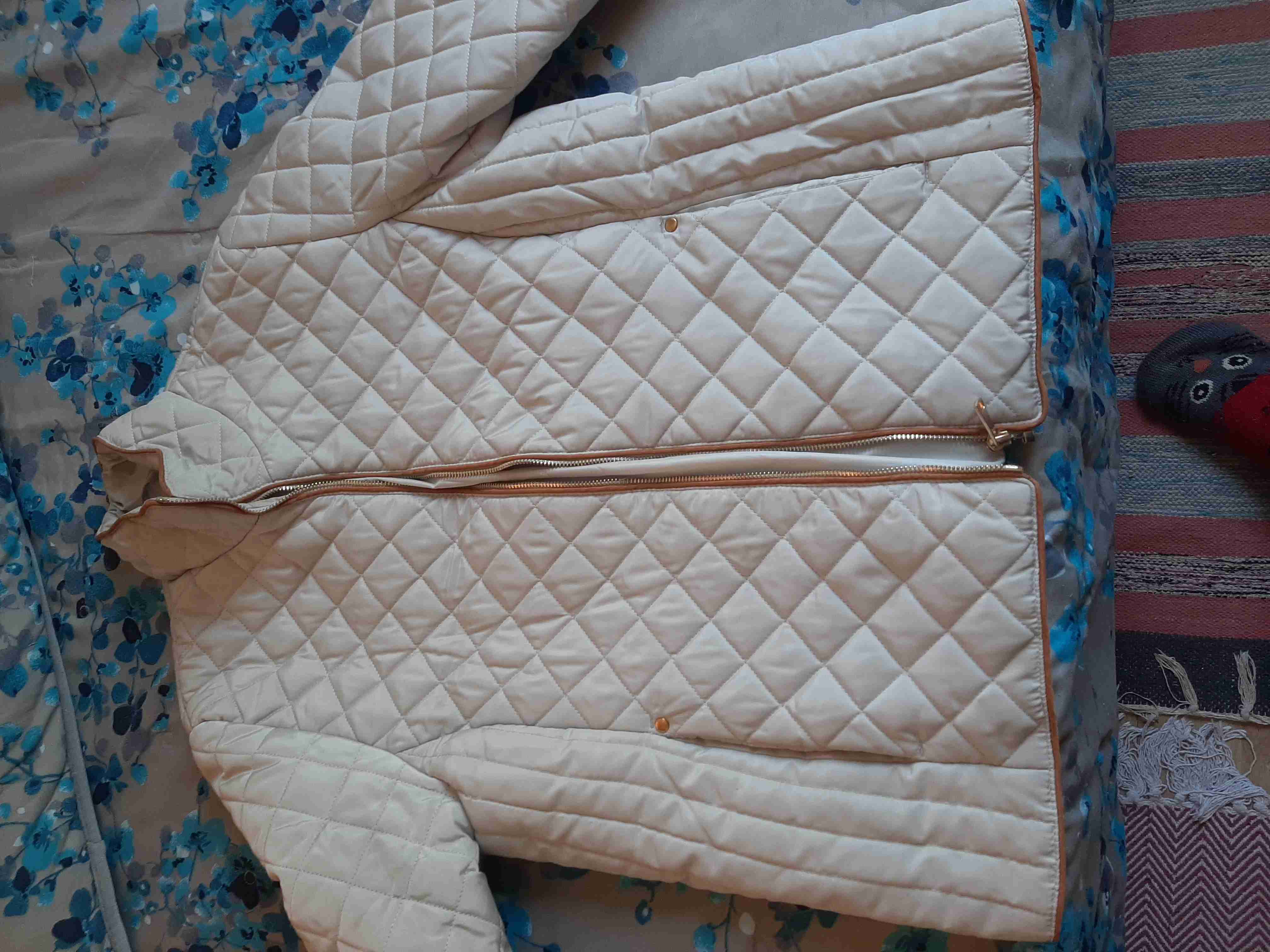 Abrigo acolchado beige mujer - miniatura 1