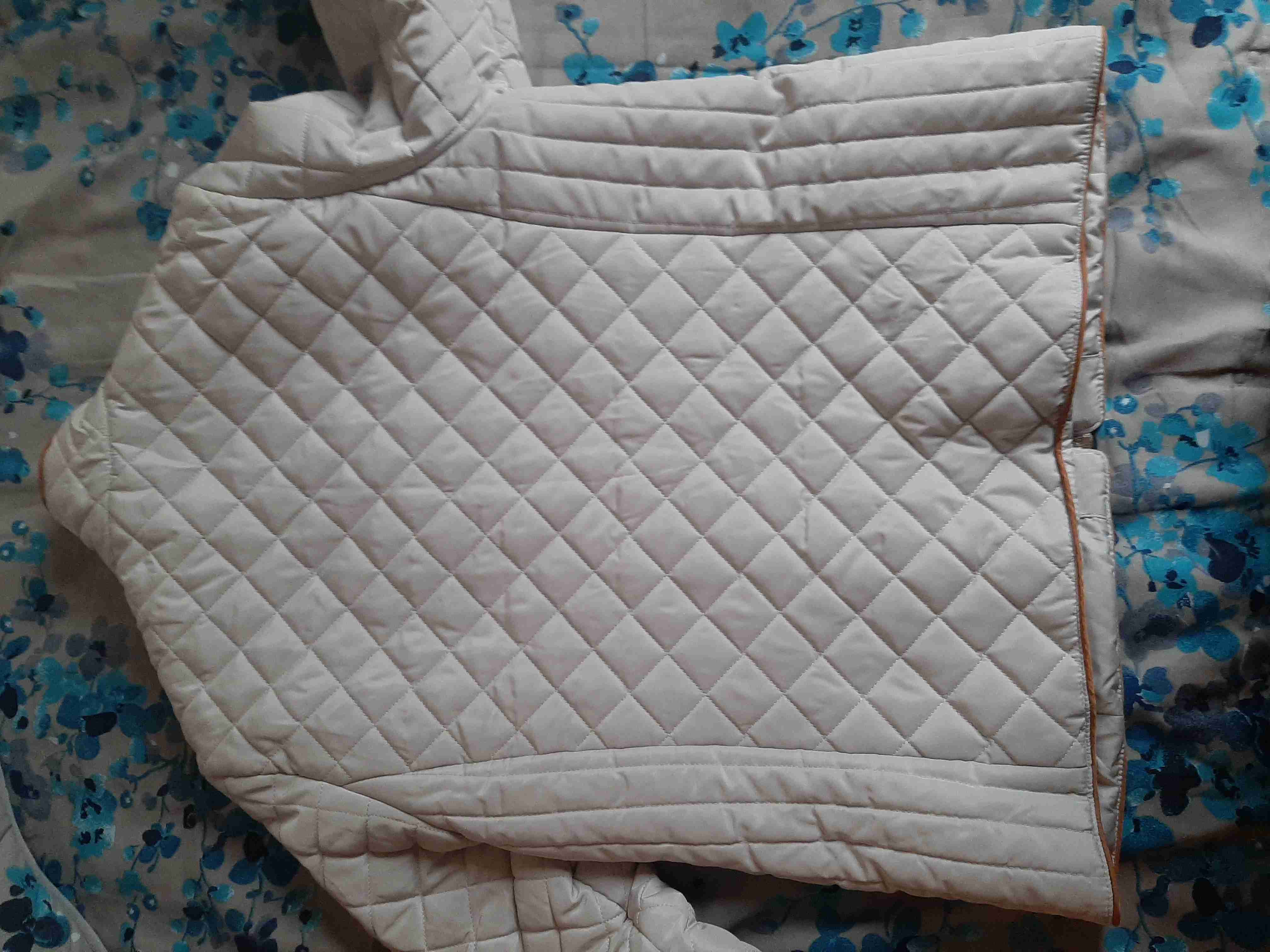 Abrigo acolchado beige mujer - miniatura 2