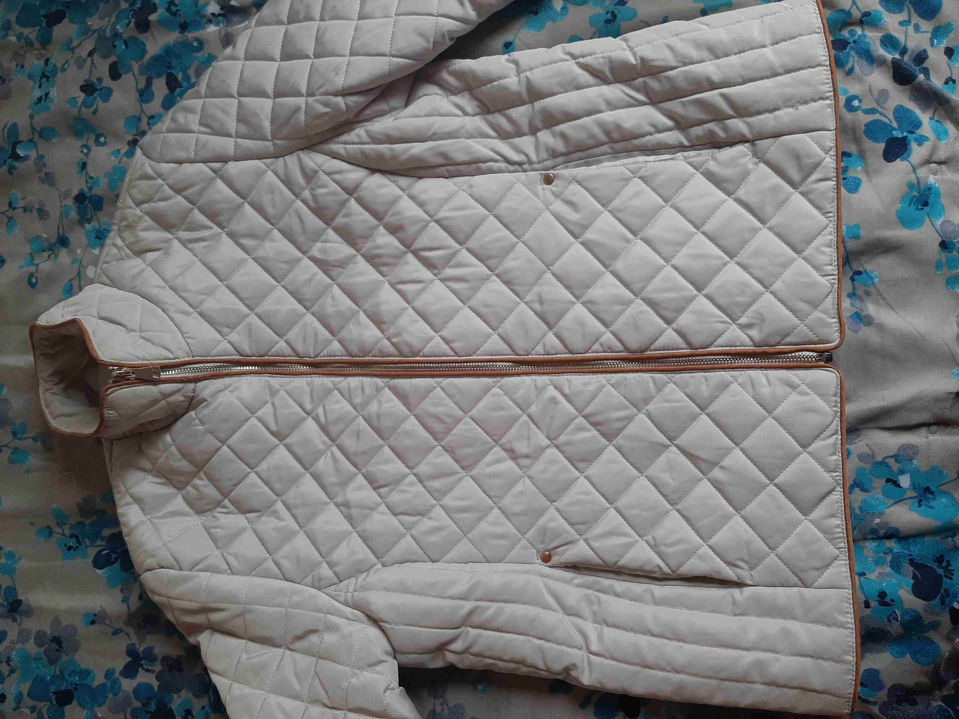 Abrigo acolchado beige mujer - miniatura 3