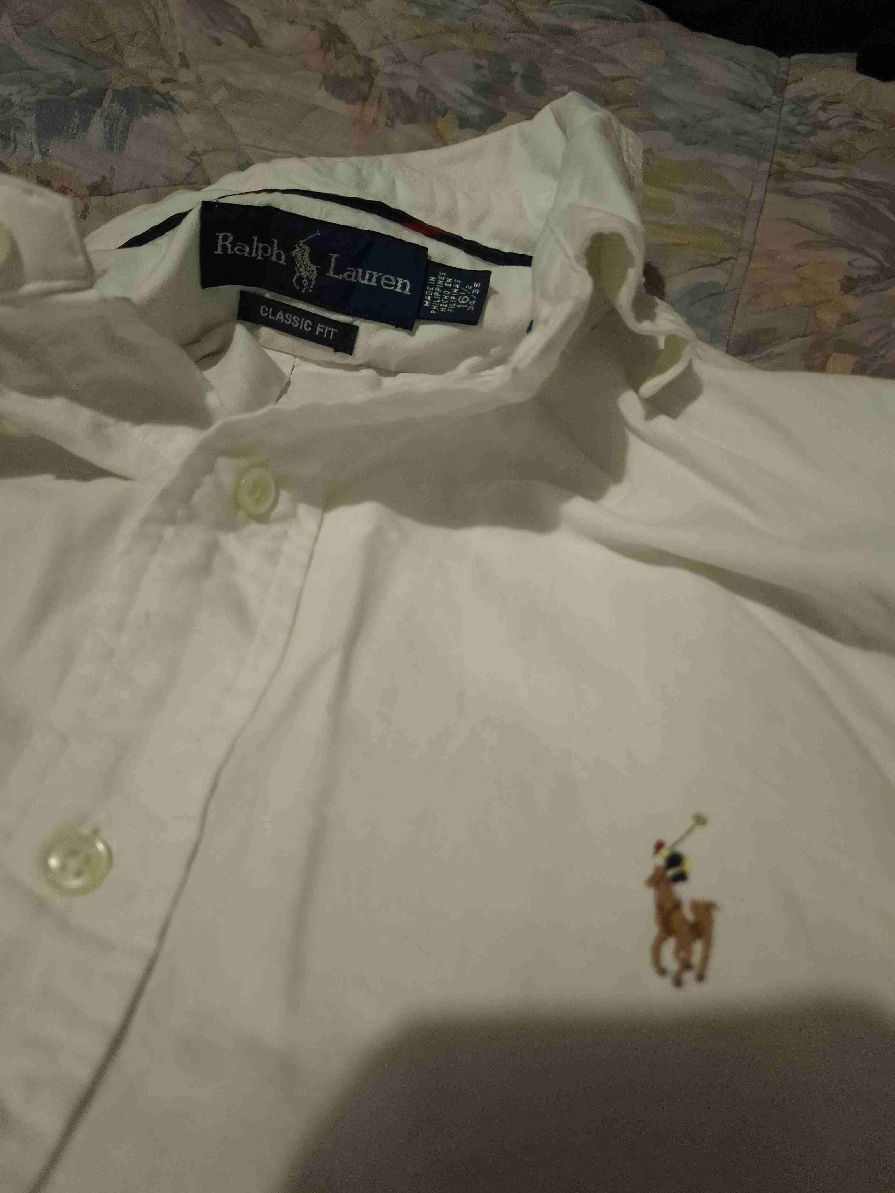 Camisa blanca con logo bordado - miniatura 2