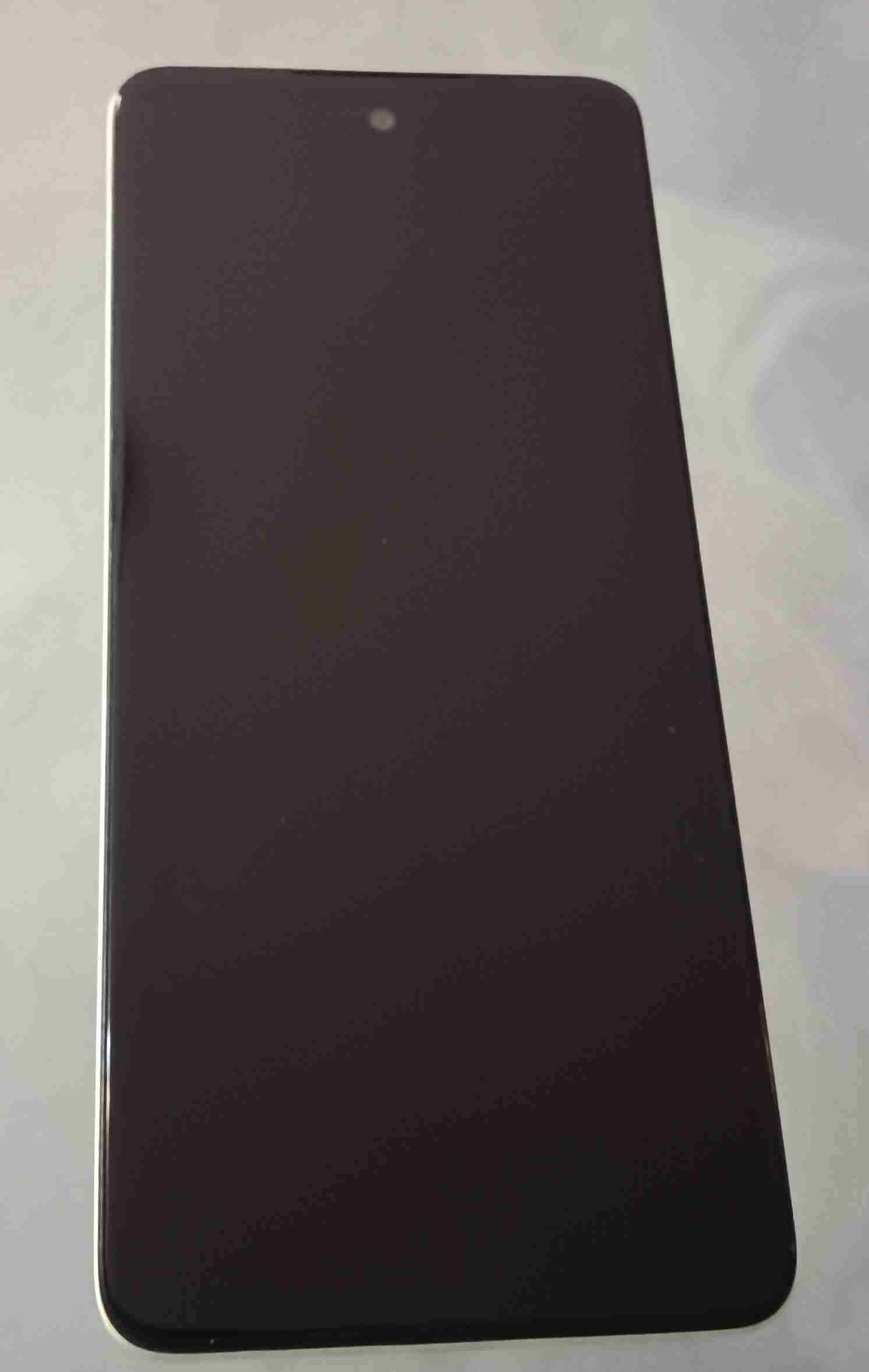 Teléfono móvil Motorola E14 - miniatura 1