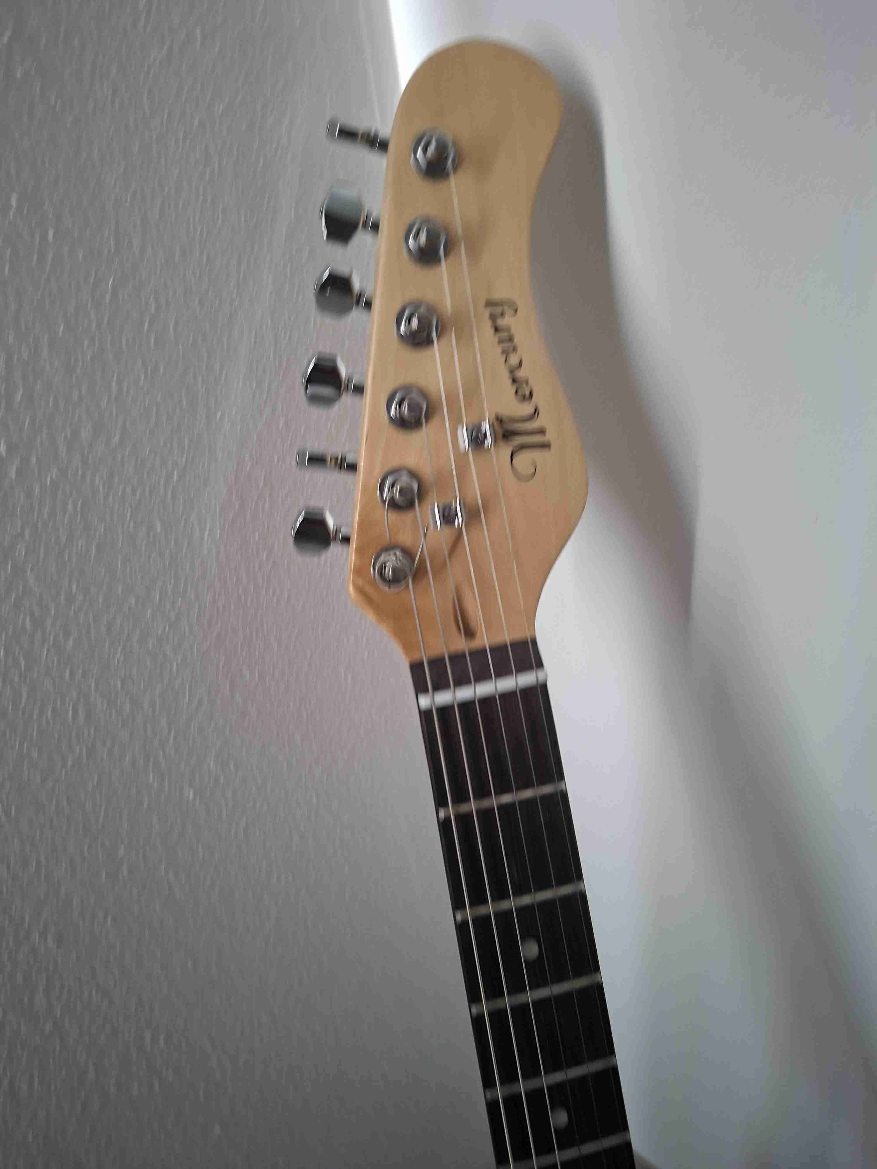 Guitarra electrica mercury strato + amplificador - miniatura 5