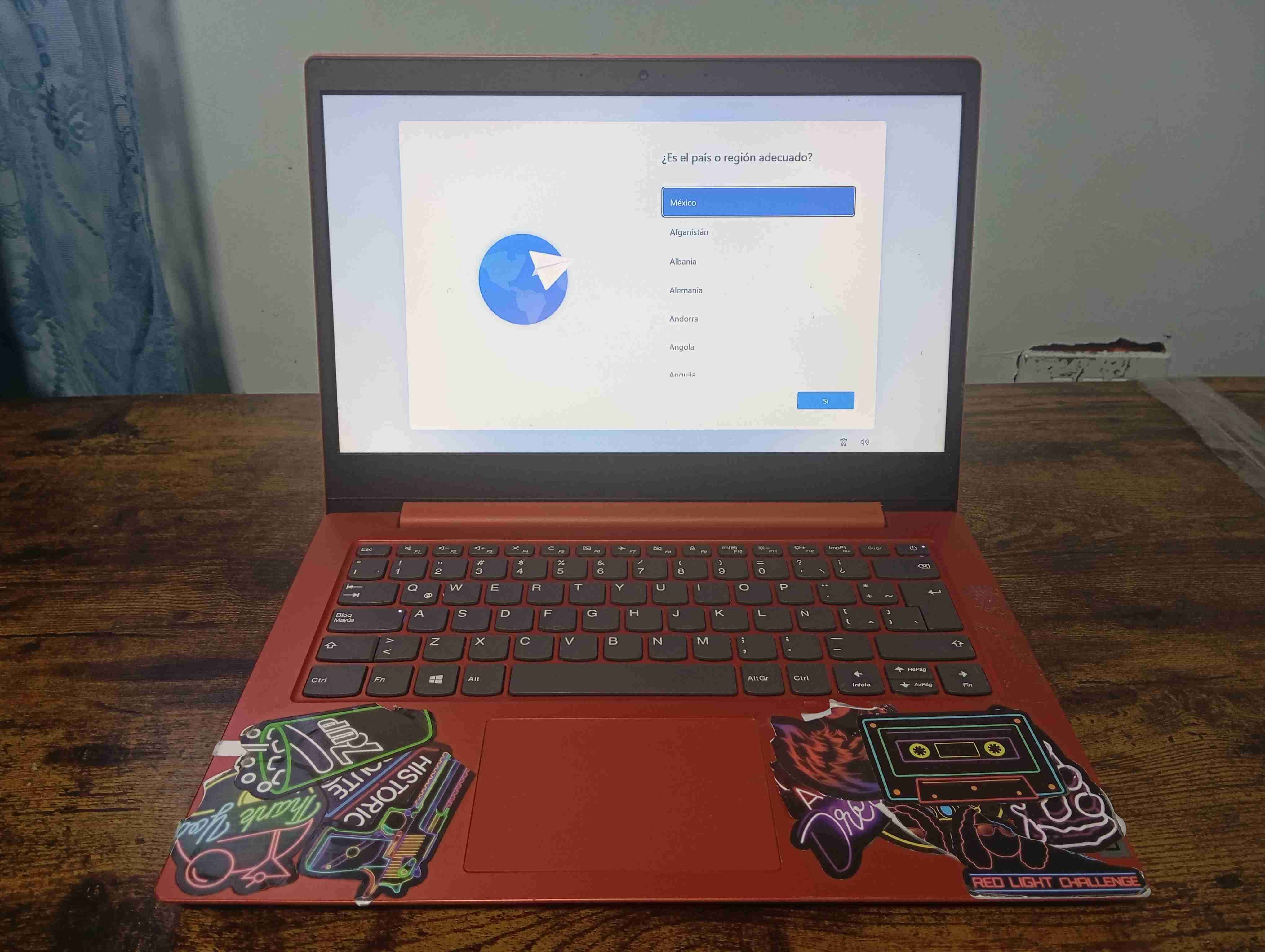 Notebook AMD 3020e 4GB RAM buen estado – - 1