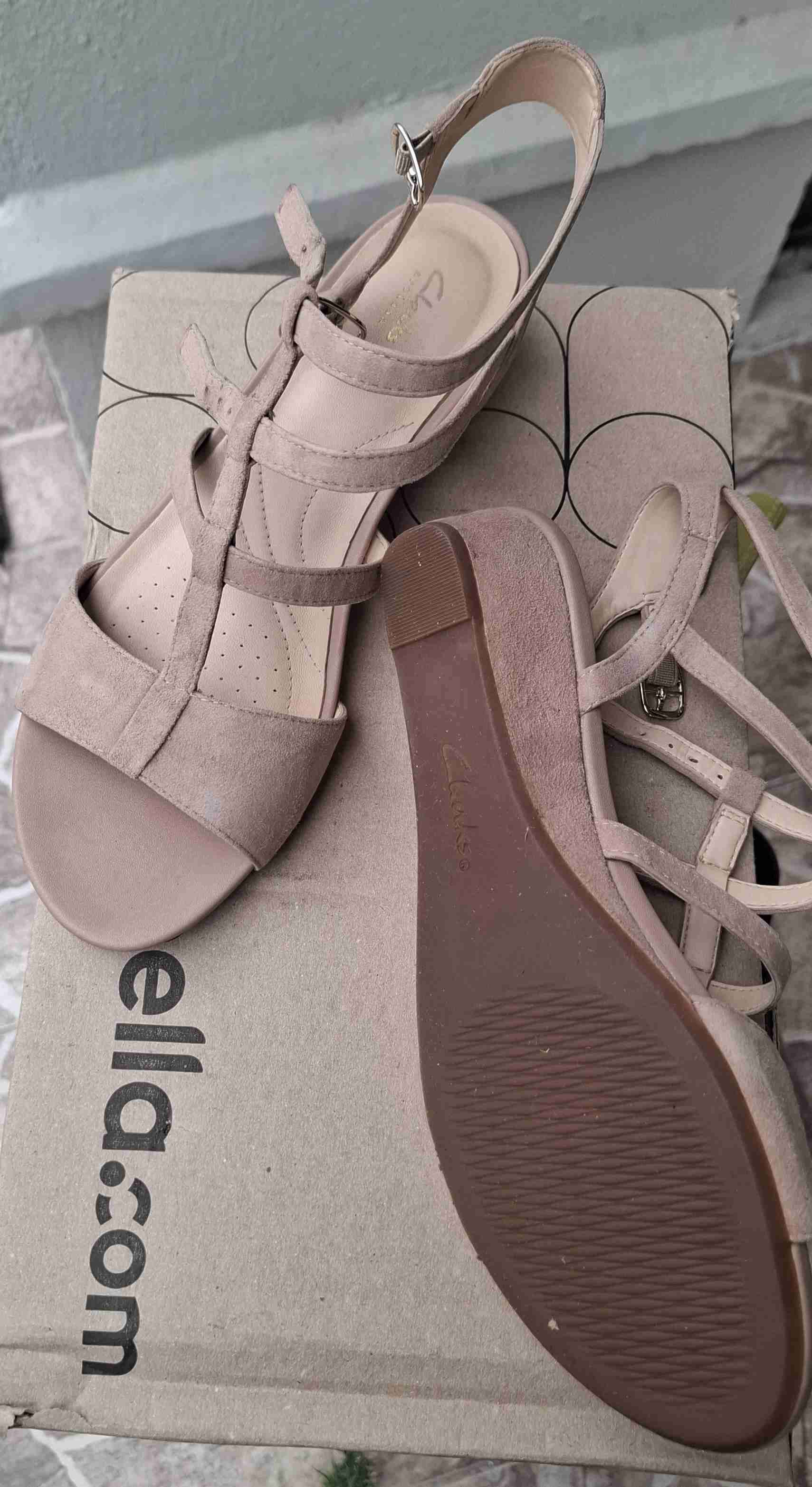 Sandalias rosadas de tacón bajo - miniatura 5