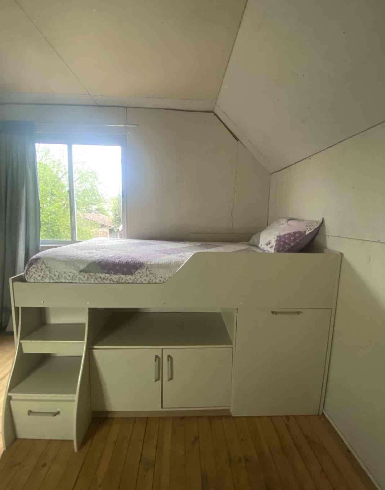 Cama alta con almacenamiento plaza y media - miniatura 1