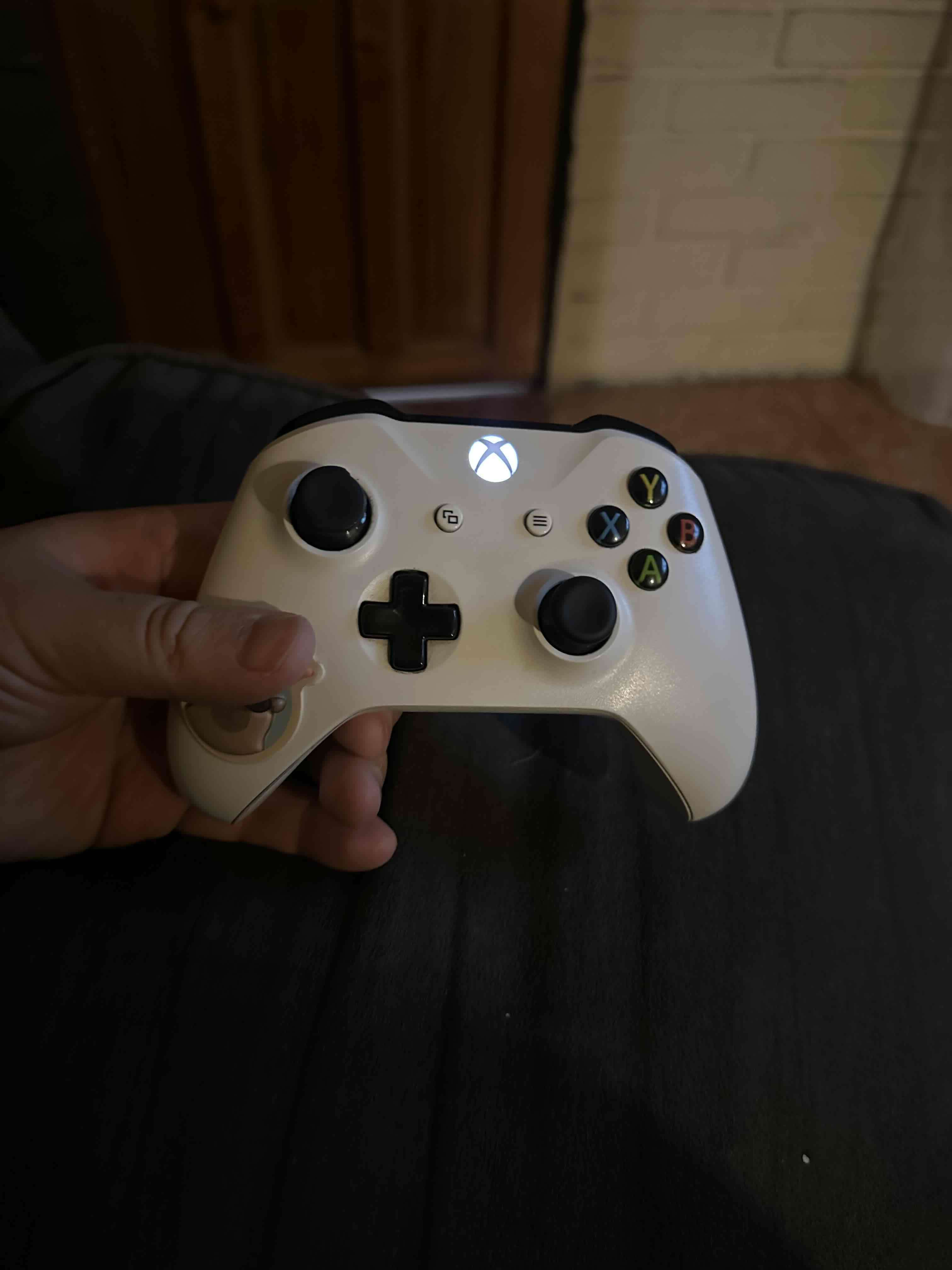 Xbox One S All Digital 1TB - miniatura 5