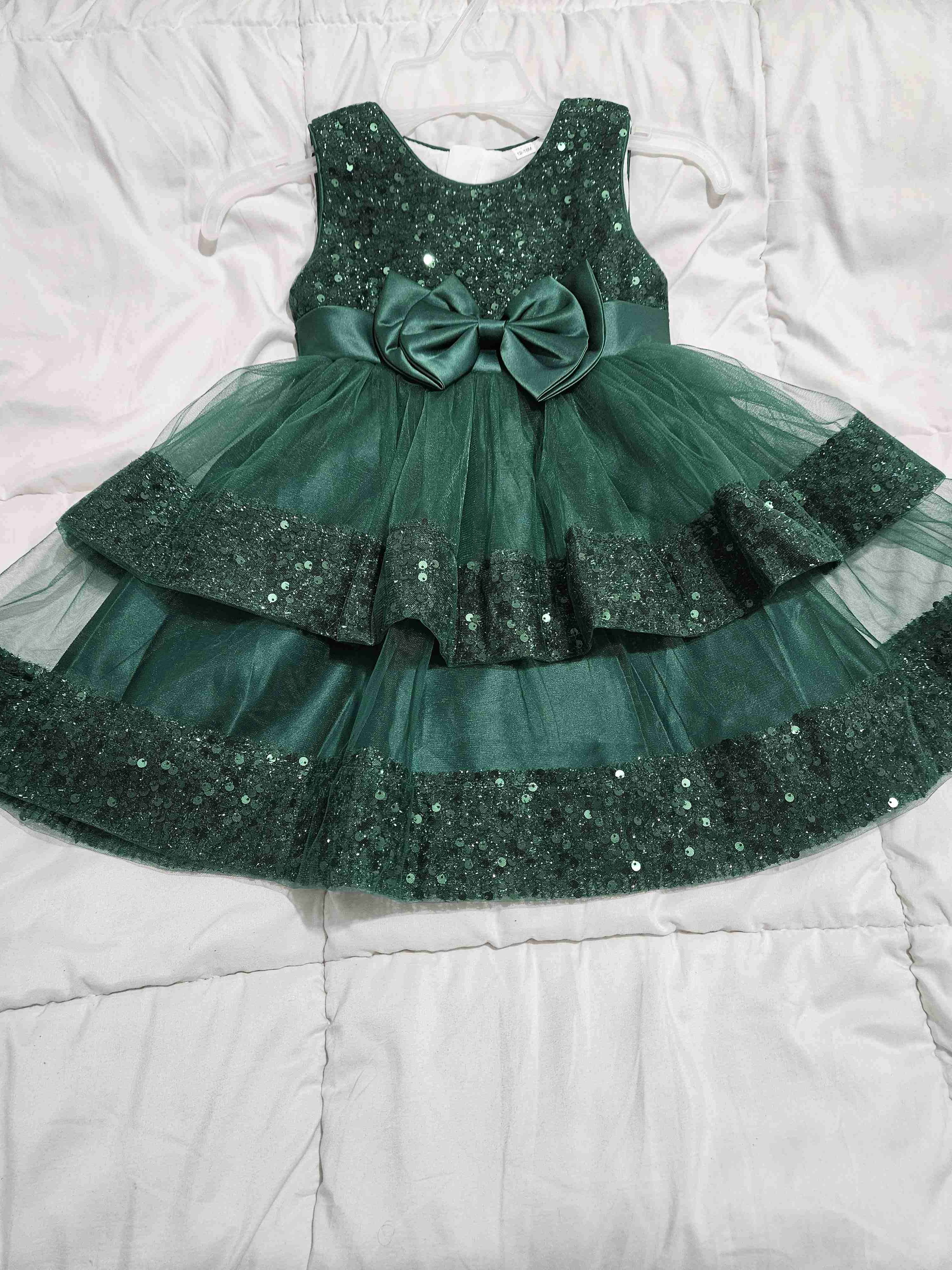 Vestido de niña verde con lentejuelas - 1