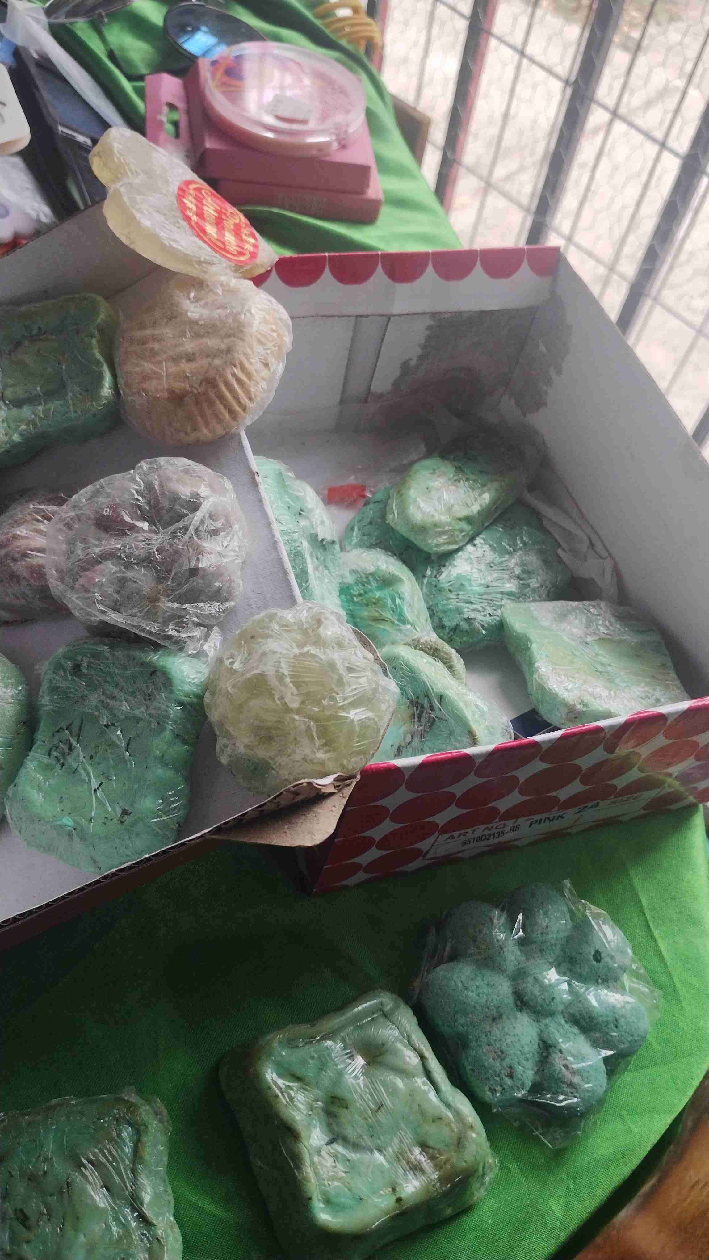 Jabones artesanales variados - 1