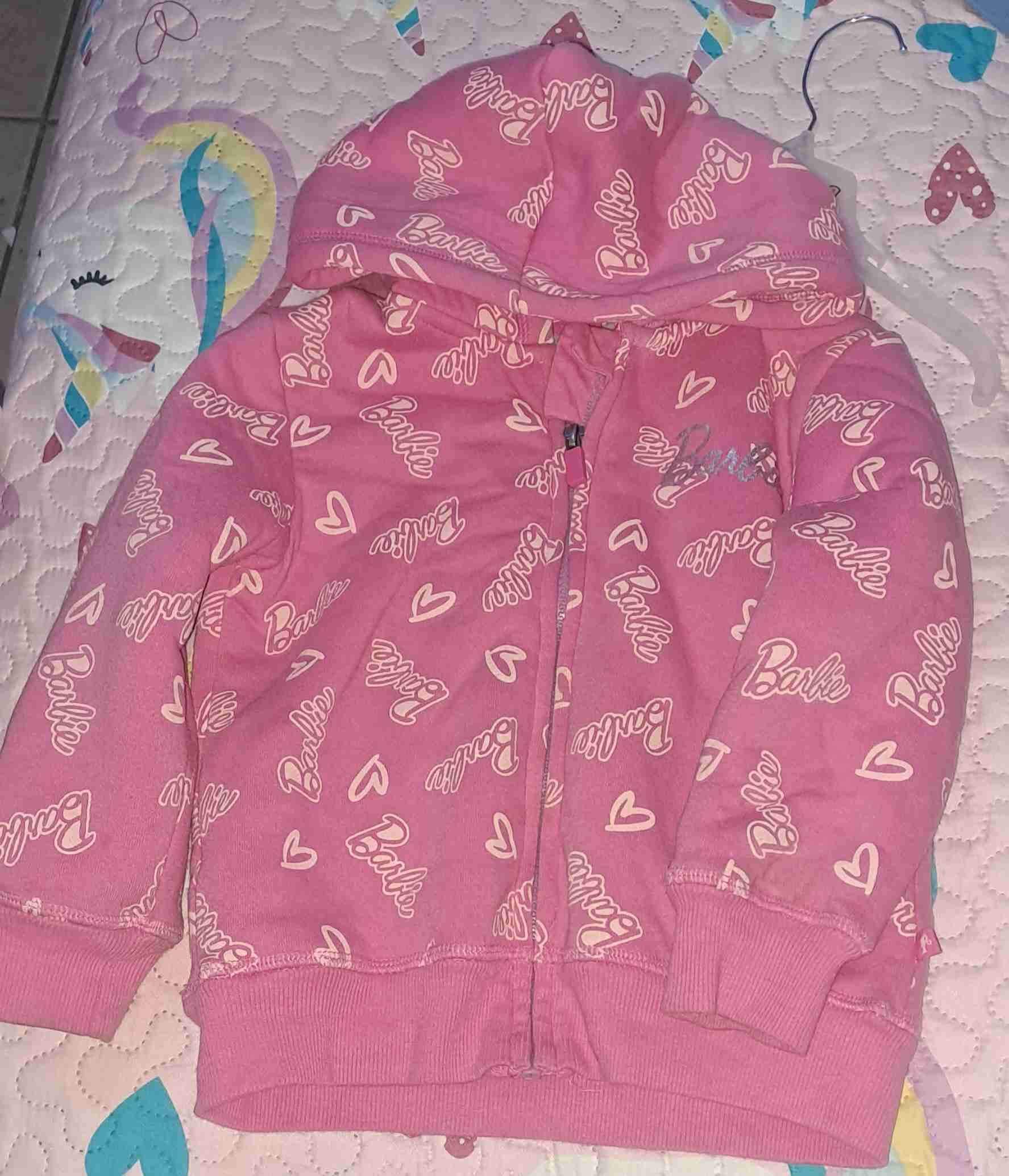 Polerón rosa con capucha Barbie