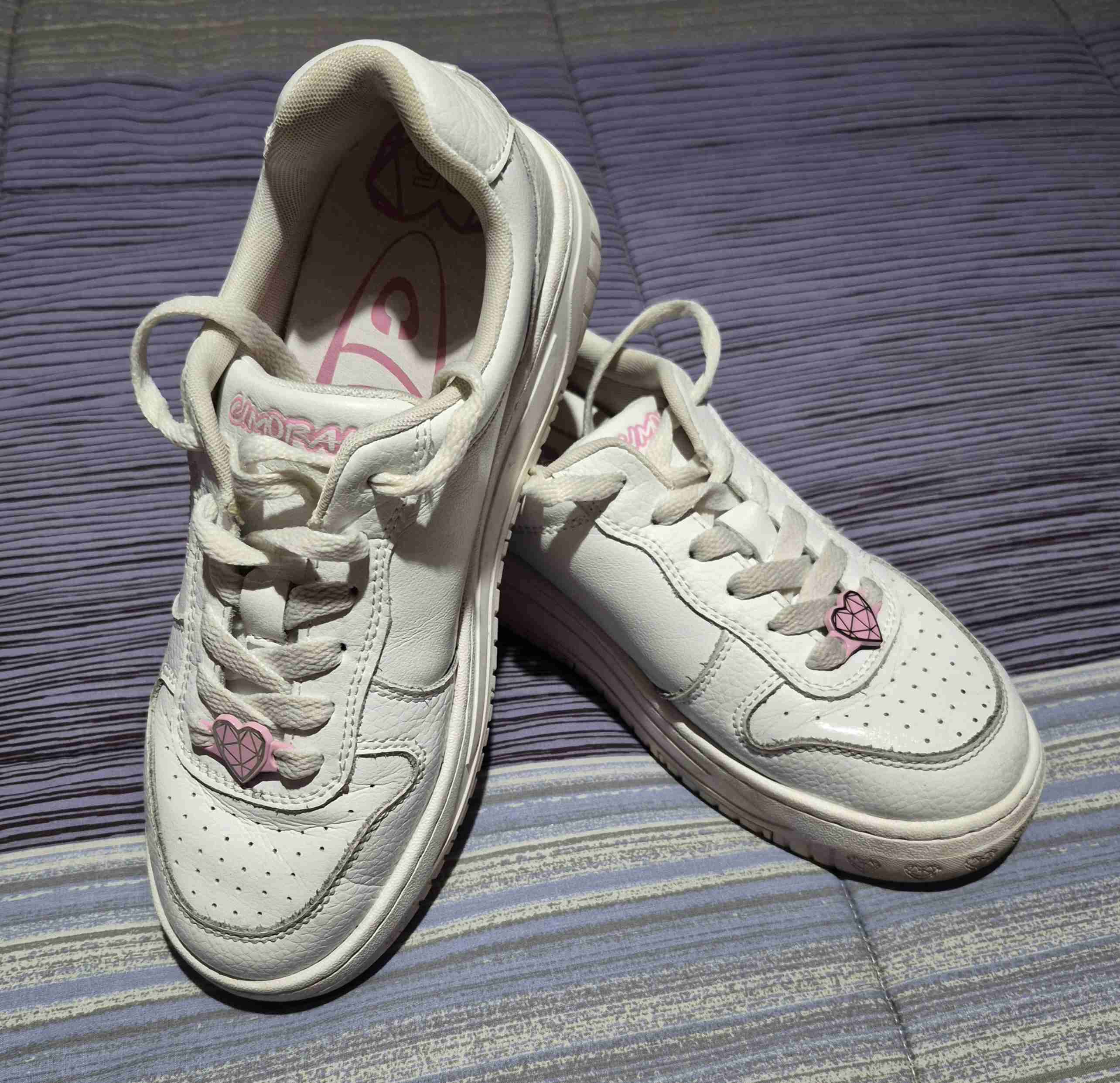 Zapatillas blancas con detalles rosados N°35 - miniatura 1