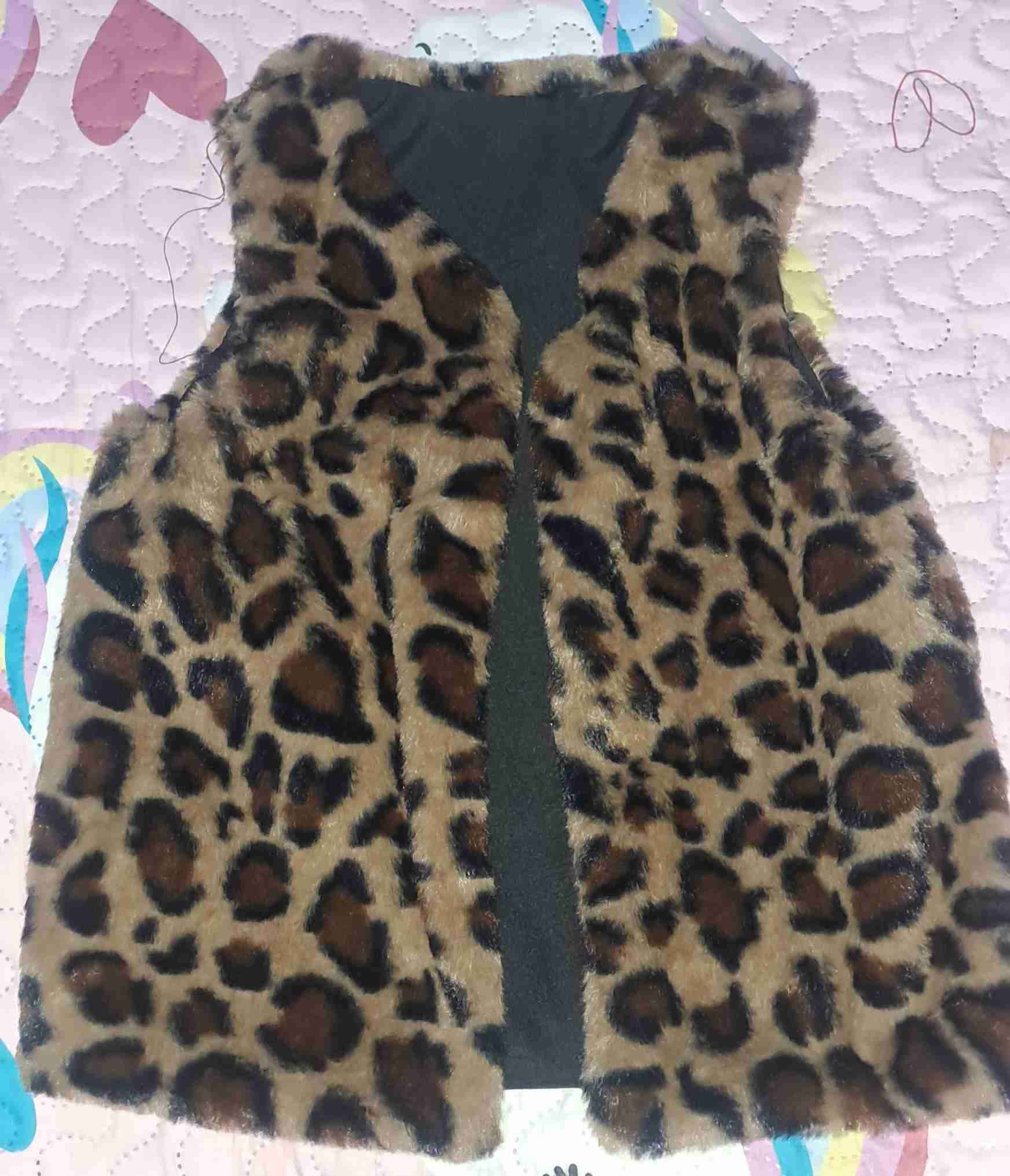Chaleco de piel sintética leopardo