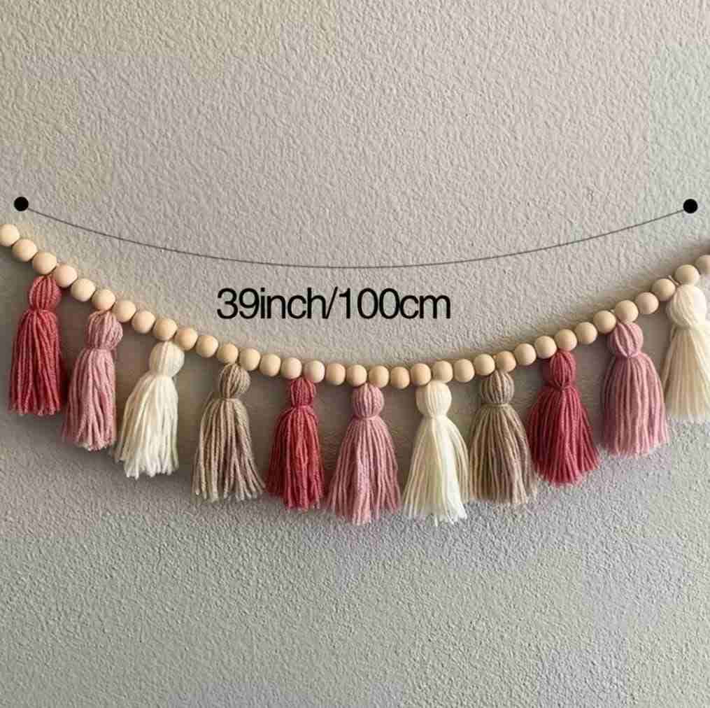 Guirnalda con borlas y cuentas de madera - miniatura 3