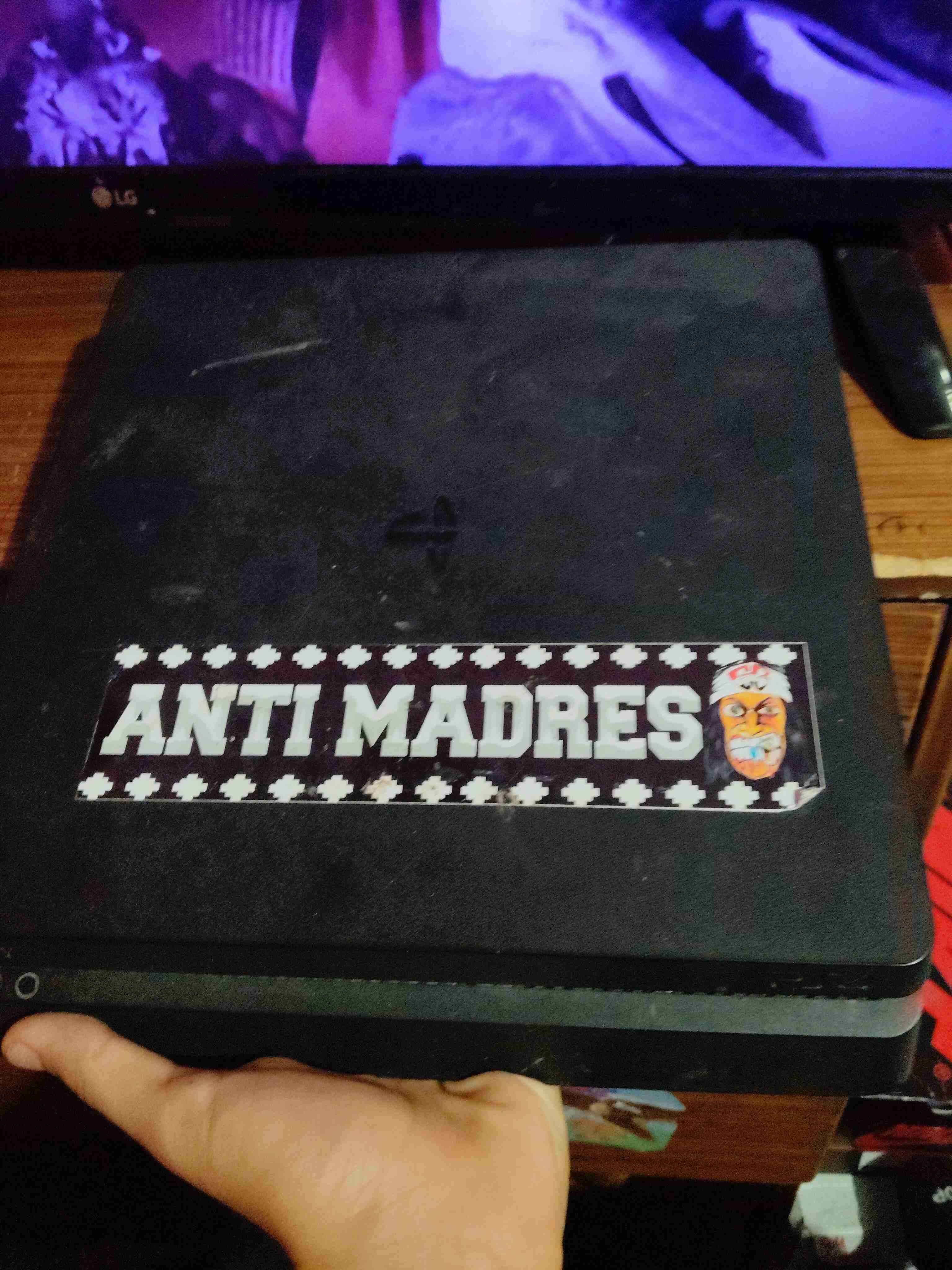 Consola de videojuegos PS4 - miniatura 1