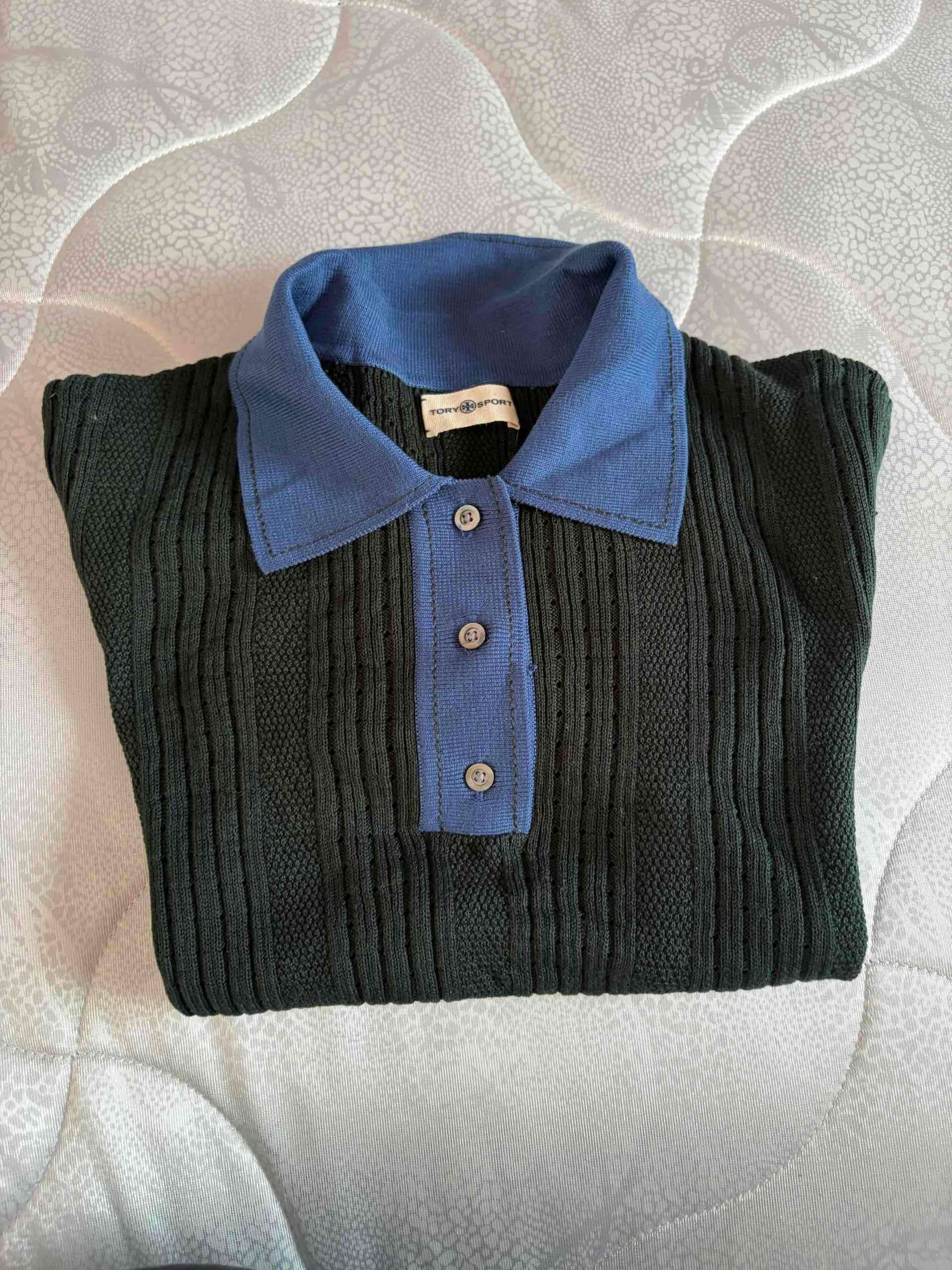 Polera de punto verde con cuello azul - miniatura 2