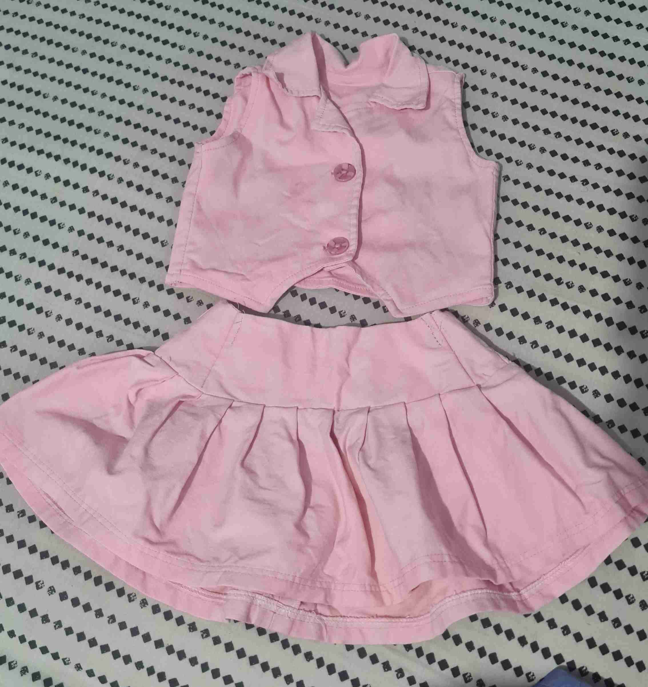 Conjunto falda y chaleco rosa - miniatura 1