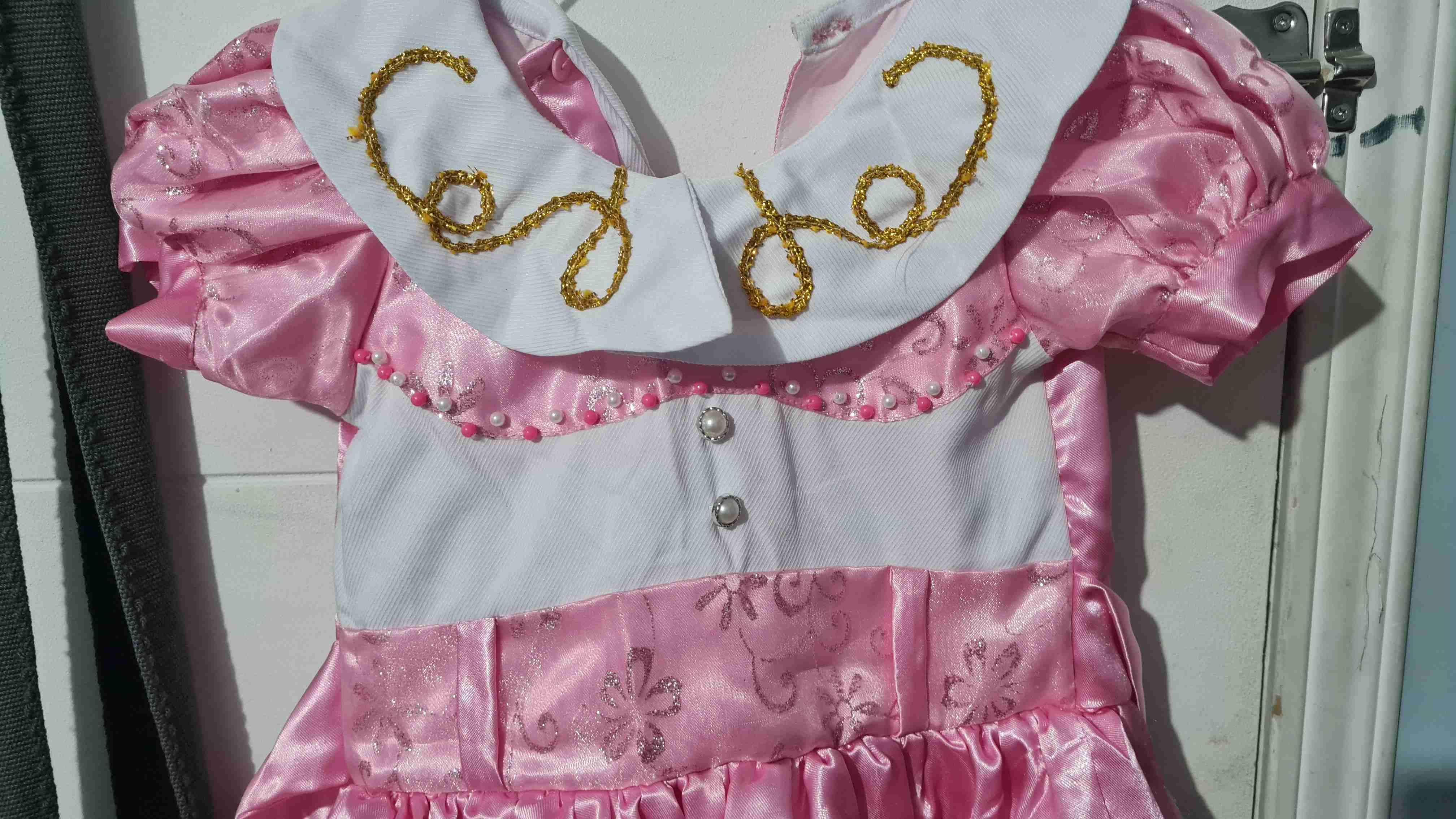 Disfraz infantil rosado con perlas - miniatura 1