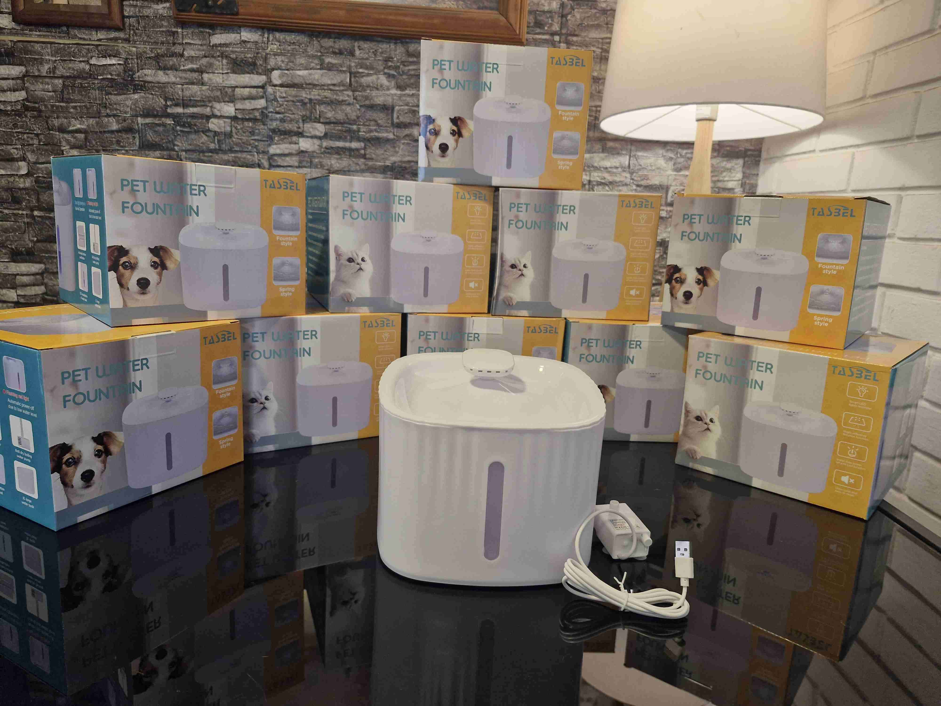 Fuente de agua para mascotas - miniatura 1