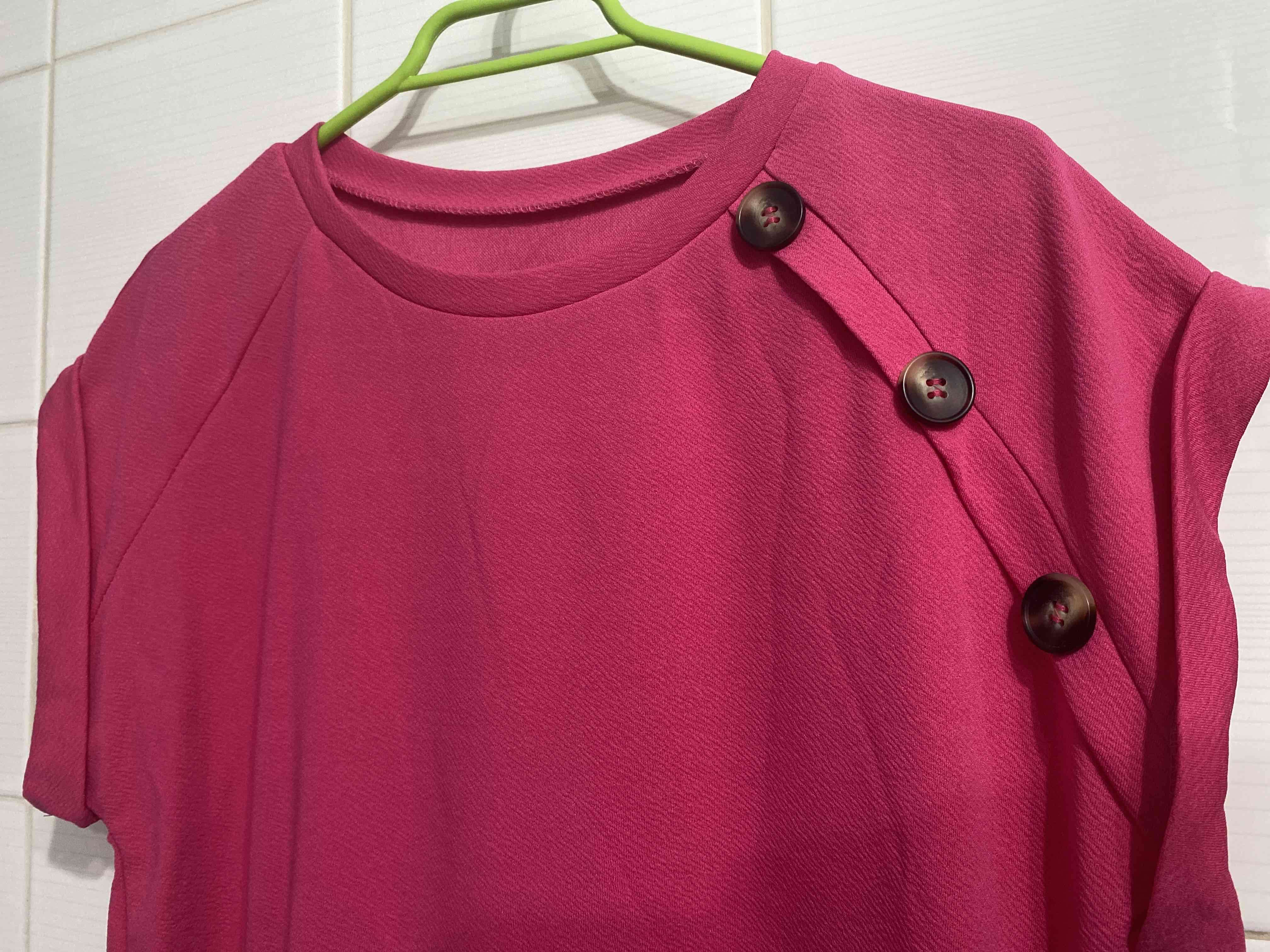 Vestido fucsia con botones - miniatura 4