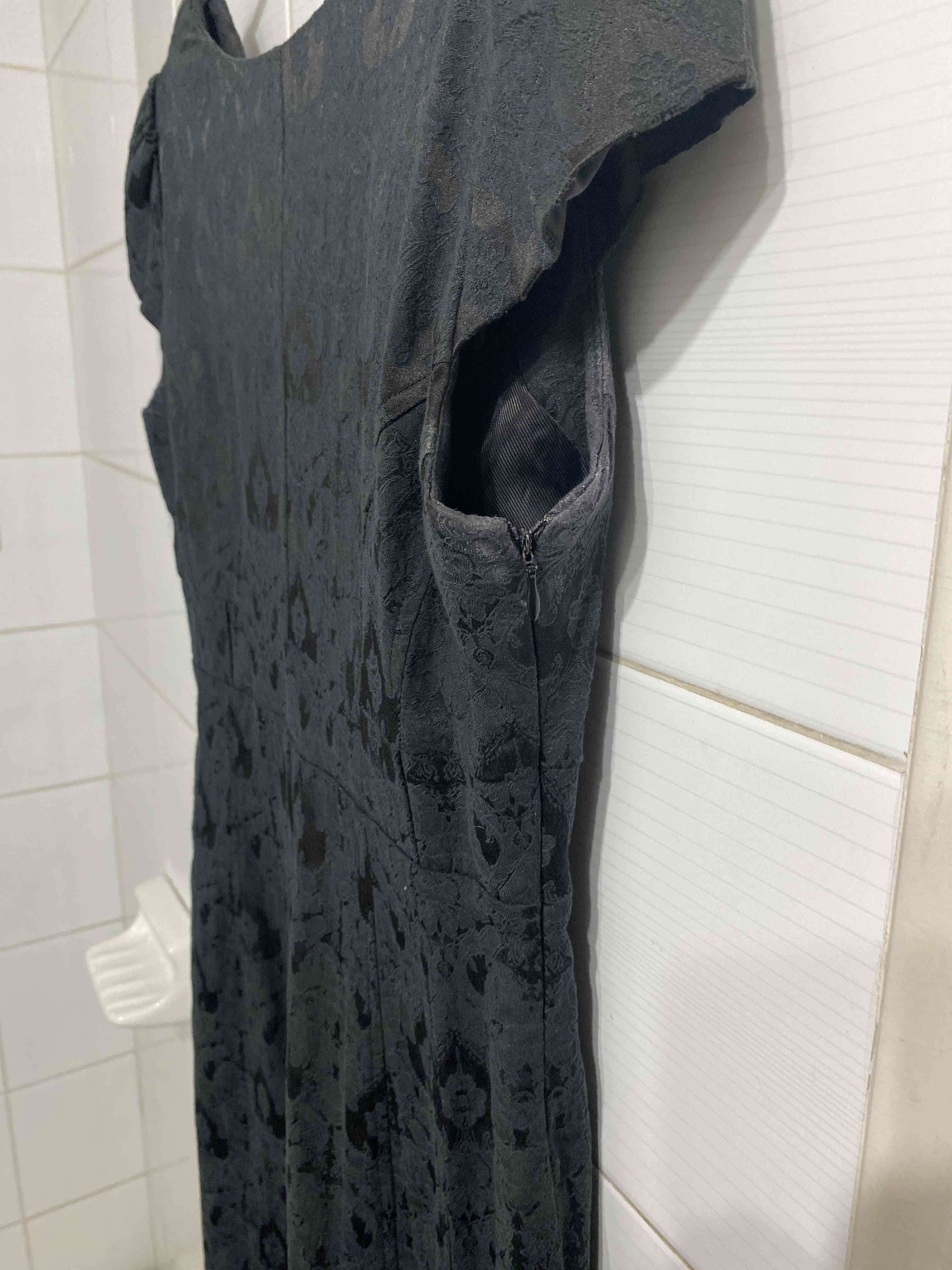 Vestido IO negro elegante con encaje - miniatura 5