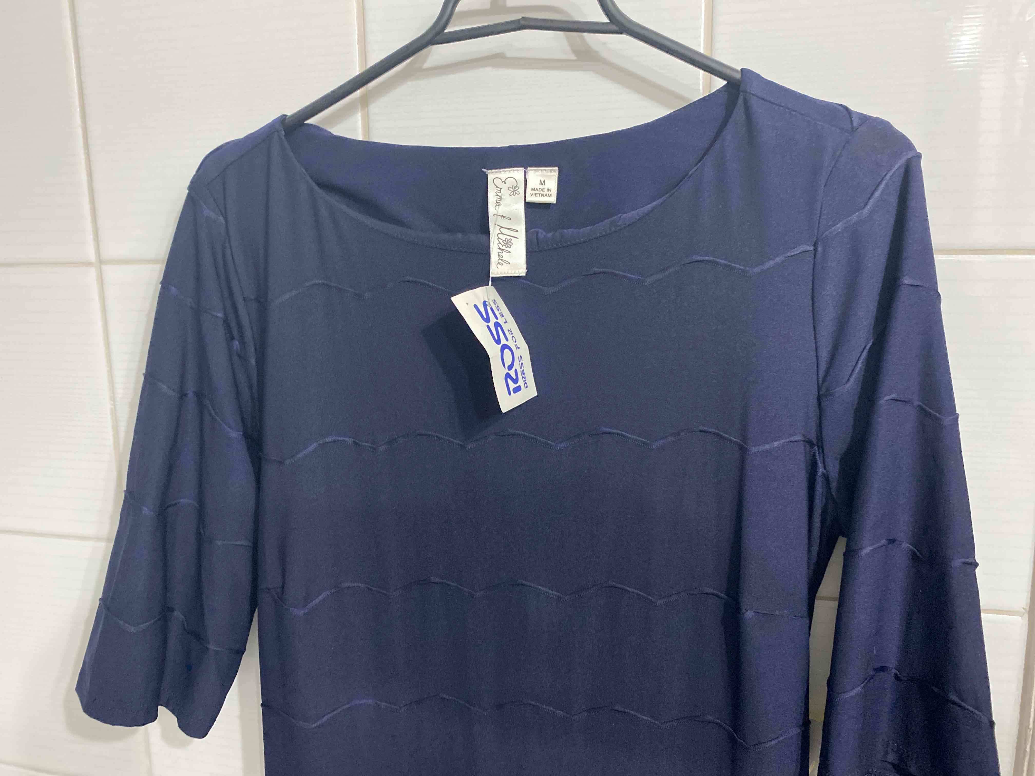 Vestido azul marino nuevo - miniatura 2